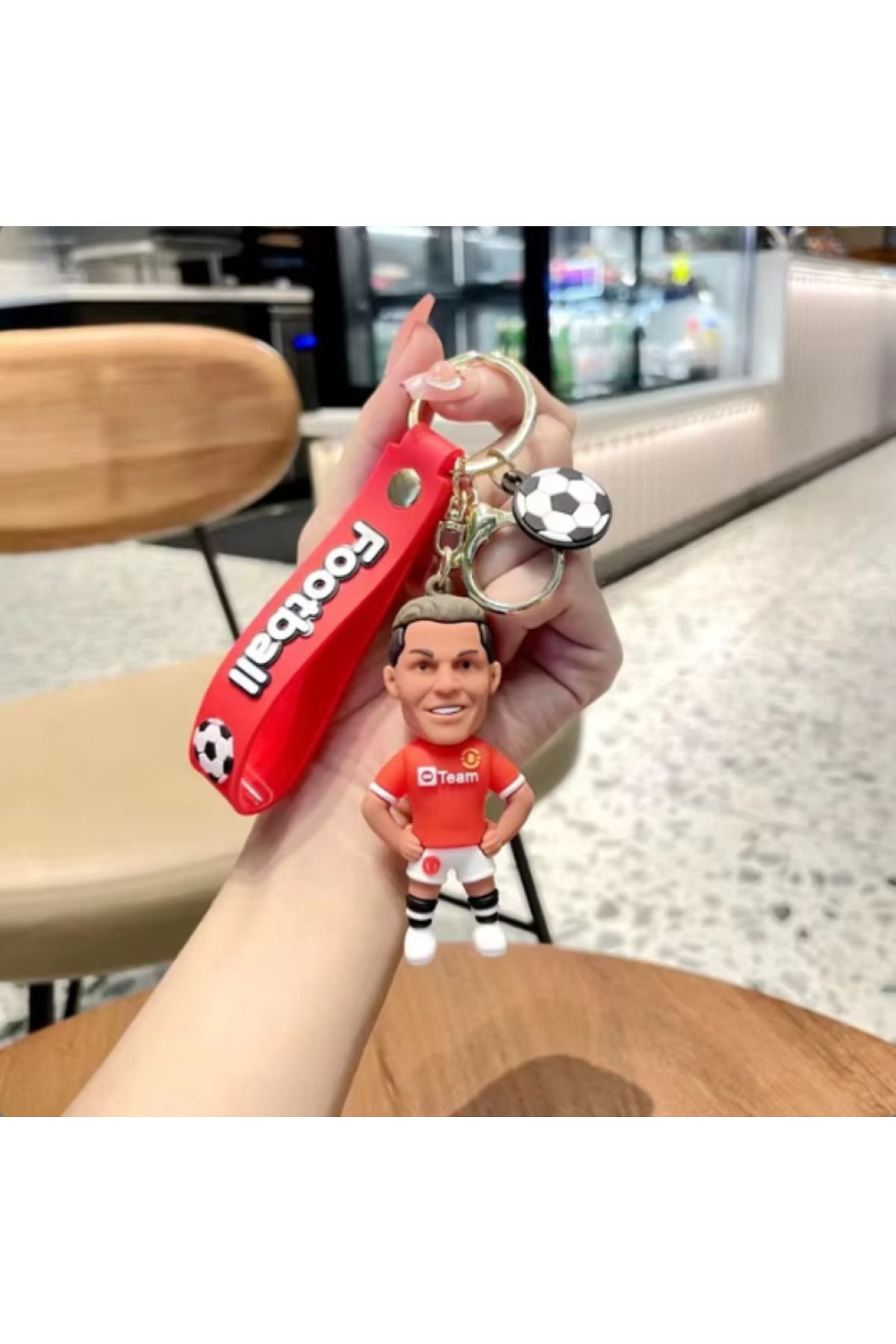 Bizde Ne Yok ki Ronaldo 2 Adet 3D Anahtarlık ve Çanta Süsü Aksiyon Figürü (Real Madrid - ManchesterUnited)