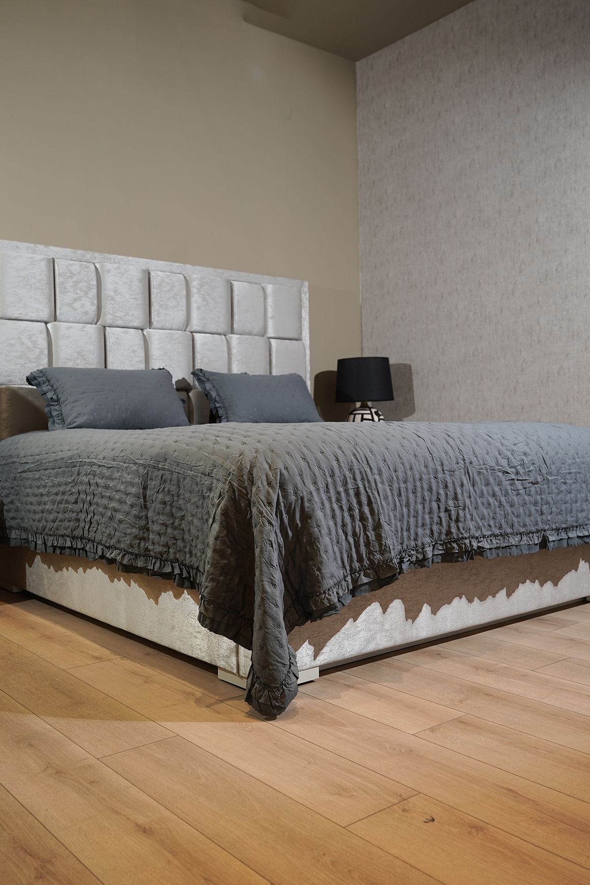 Dainty Home--lara- Anthracite Color Ruffled Single Bedspread Set 5