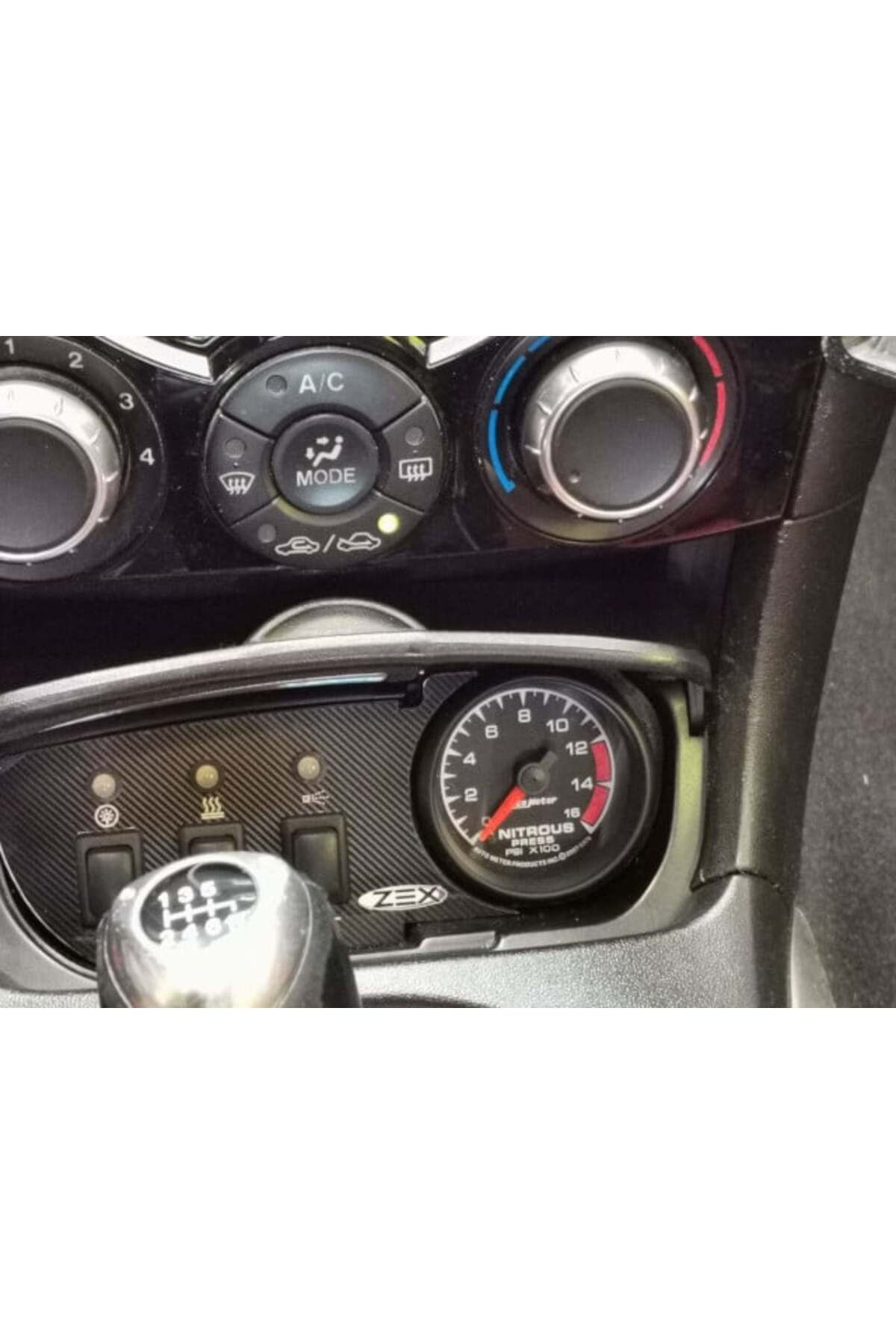 Lucest Mazda RX-8 Gen 1 için kül tablası değiştirme (Plastik Aparattır!!!)