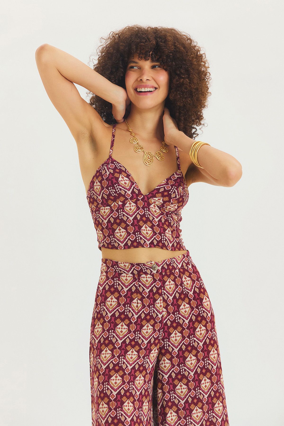Clandestino Desenli V Yaka Askılı Crop Top Mor