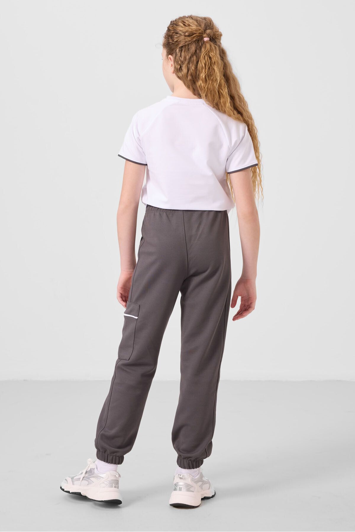 TOMMY LIFE-White-Dark Gray O Neck Printed Elastic Leg Cargo Pocket Girls Tracksuit Set - 75173 7