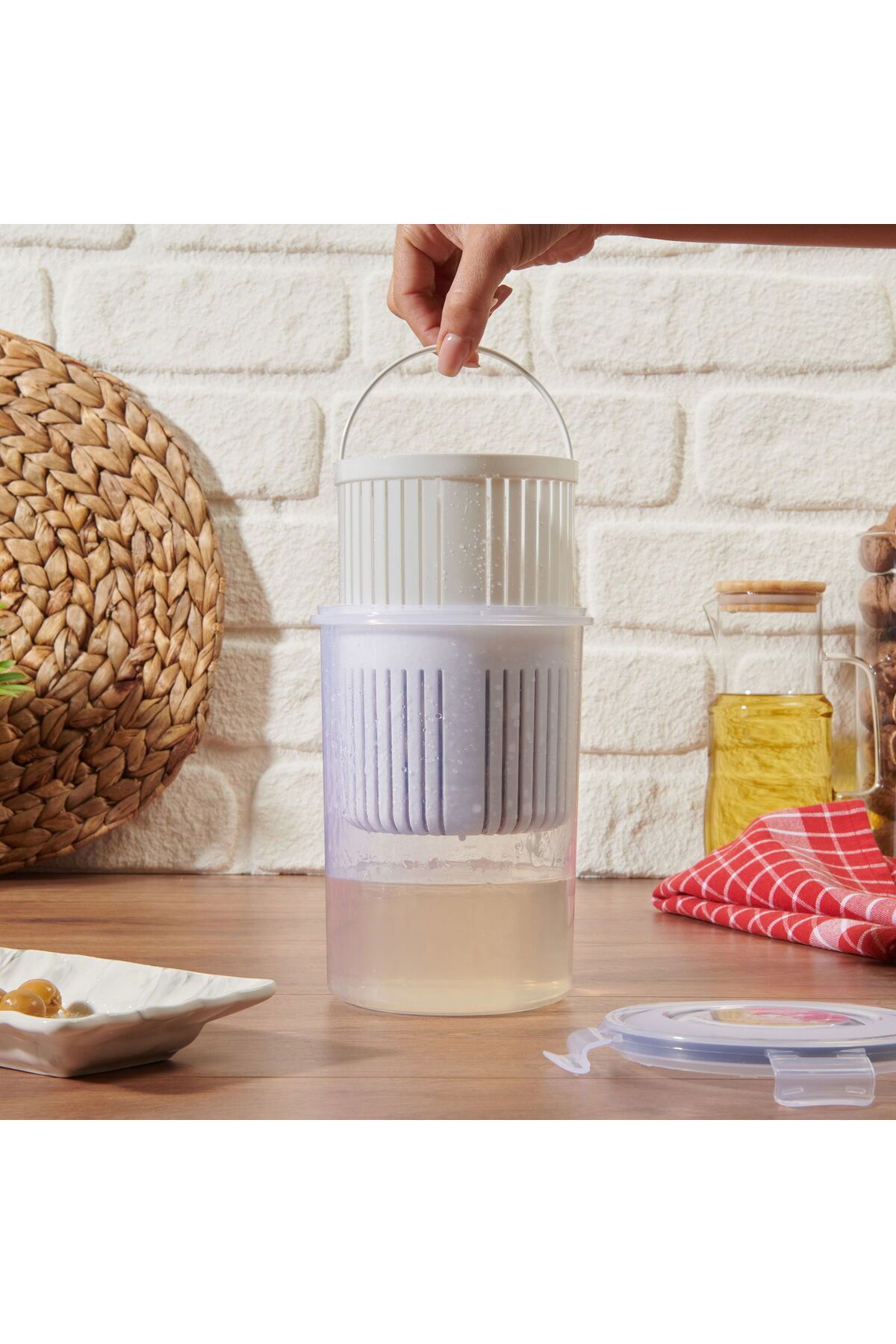 ASPARTAM Fresh Box Süzgeçli Saklama Kabı -1500 ml