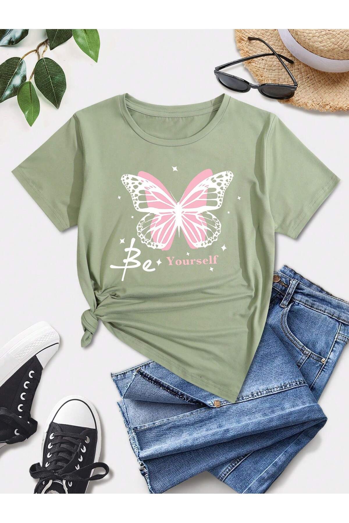 aynewmoda Kısa kollu, yuvarlak yakalı ve kelebek desenli kadın tişörtü