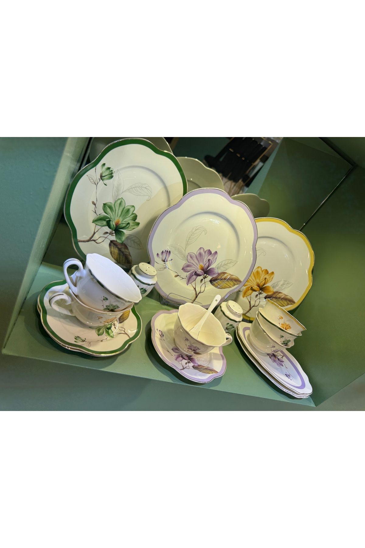 hediye ESTERHOMEDECOR 6 Kişilik 42 parça porselen kahvaltı takımı