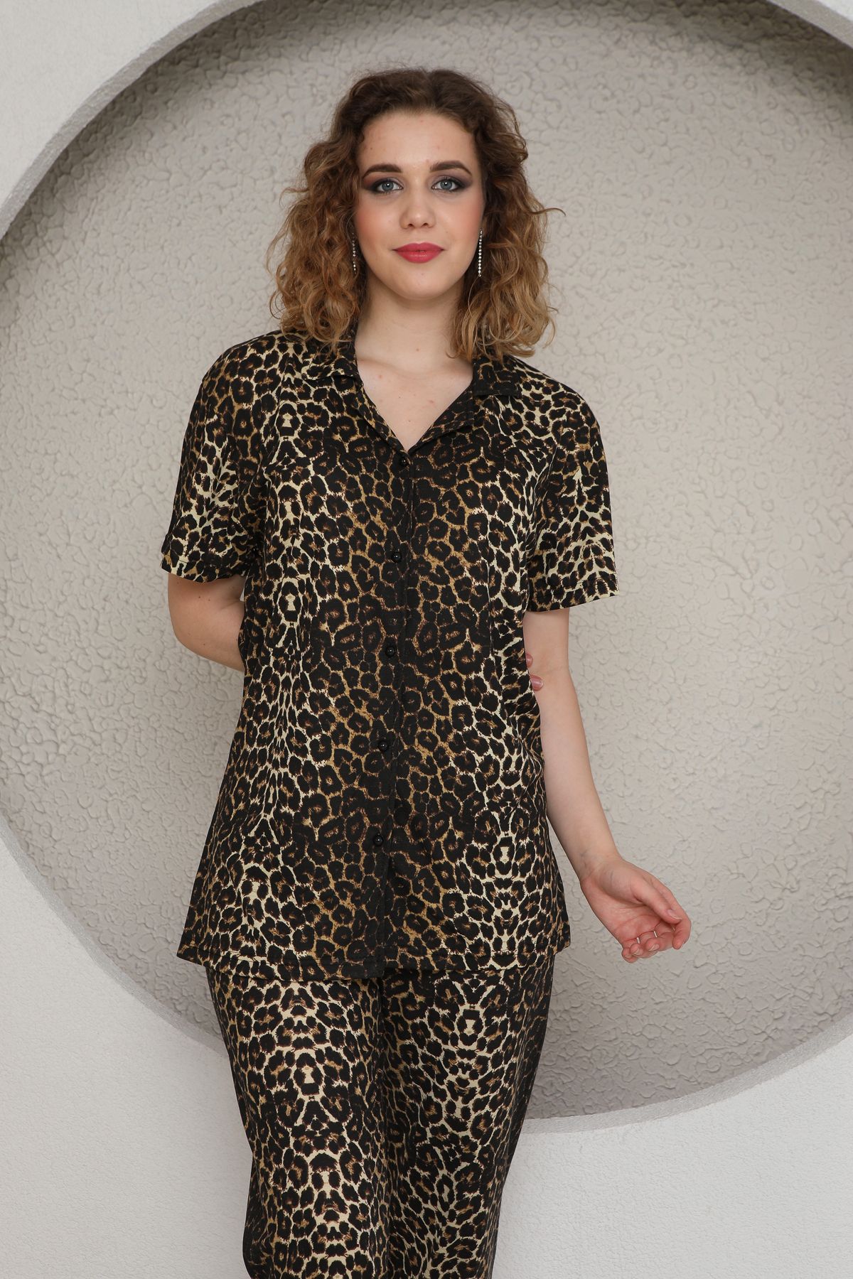 Mia KOYU Leopar Desenli Gömlek Yaka Önden düğmeli penye pijama takımı kadın kısa kolu pijama takımı