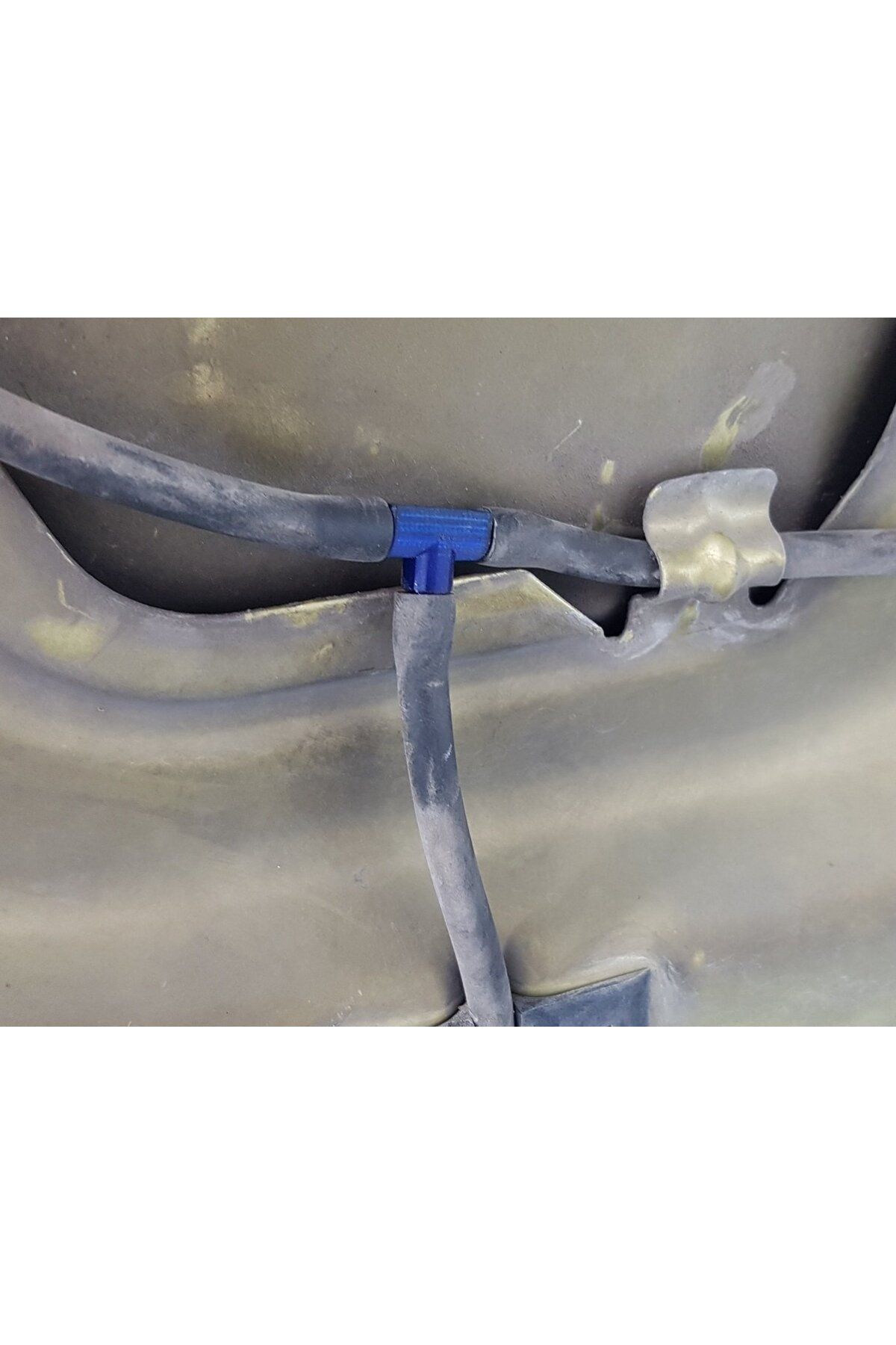 Lucest Renault Megane 2 Uyumlu ön cam sprinkler hortumu t adaptörü (Plastik Aparattır)