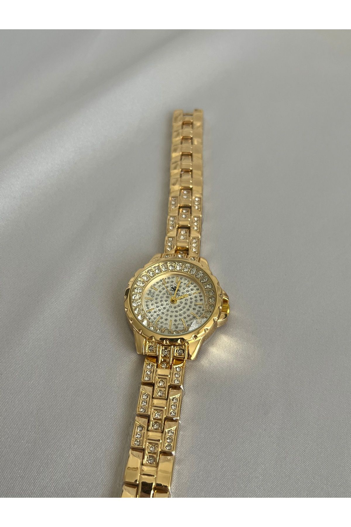 QUARTZ Taşlı kordon taşlı kadran şık gold kadın saat