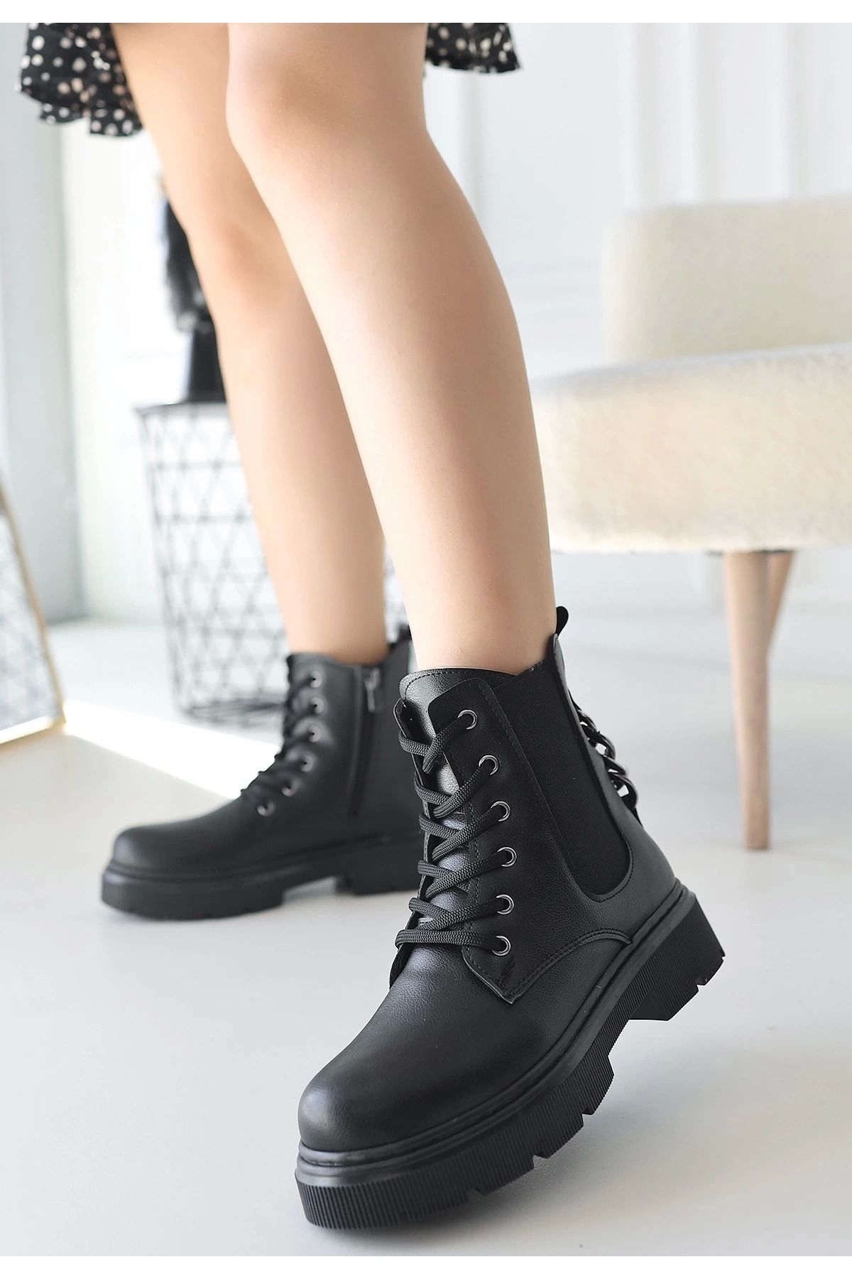 OurStyles Harte Siyah Cilt Bağcıklı Bot