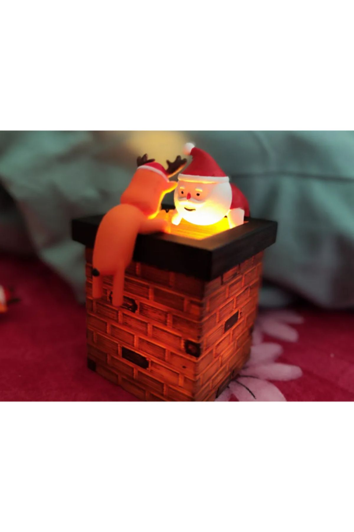 NOMOTHETIC Noel Baba ve Geyik Şömine Tırmanışı – Fincan İçinde Işıklı Dekor