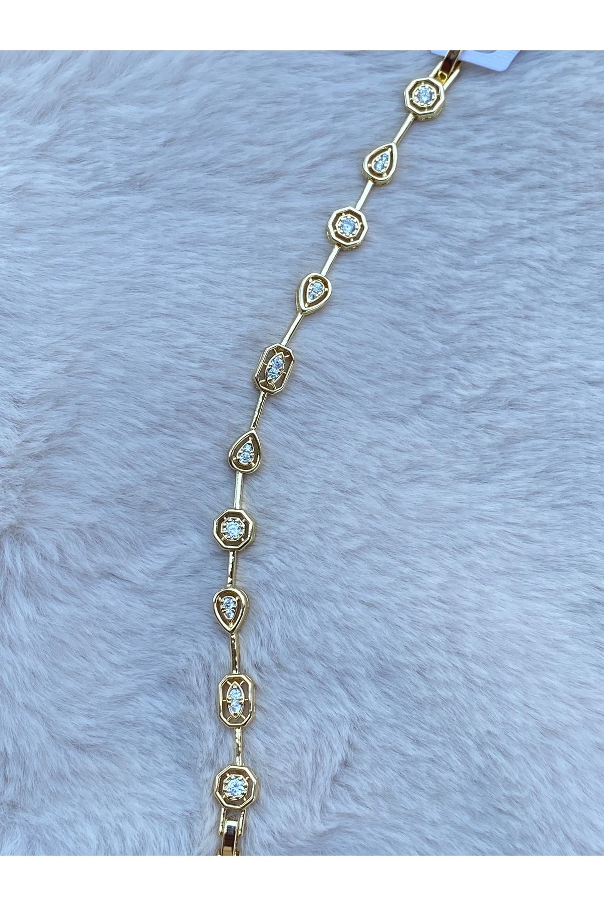 BEKLEMİN TAKILARI XUPİNG 14 K BEYAZ TAŞLI TASARIM BİLEKLİK (18 cm+2 cm uzatma eki)