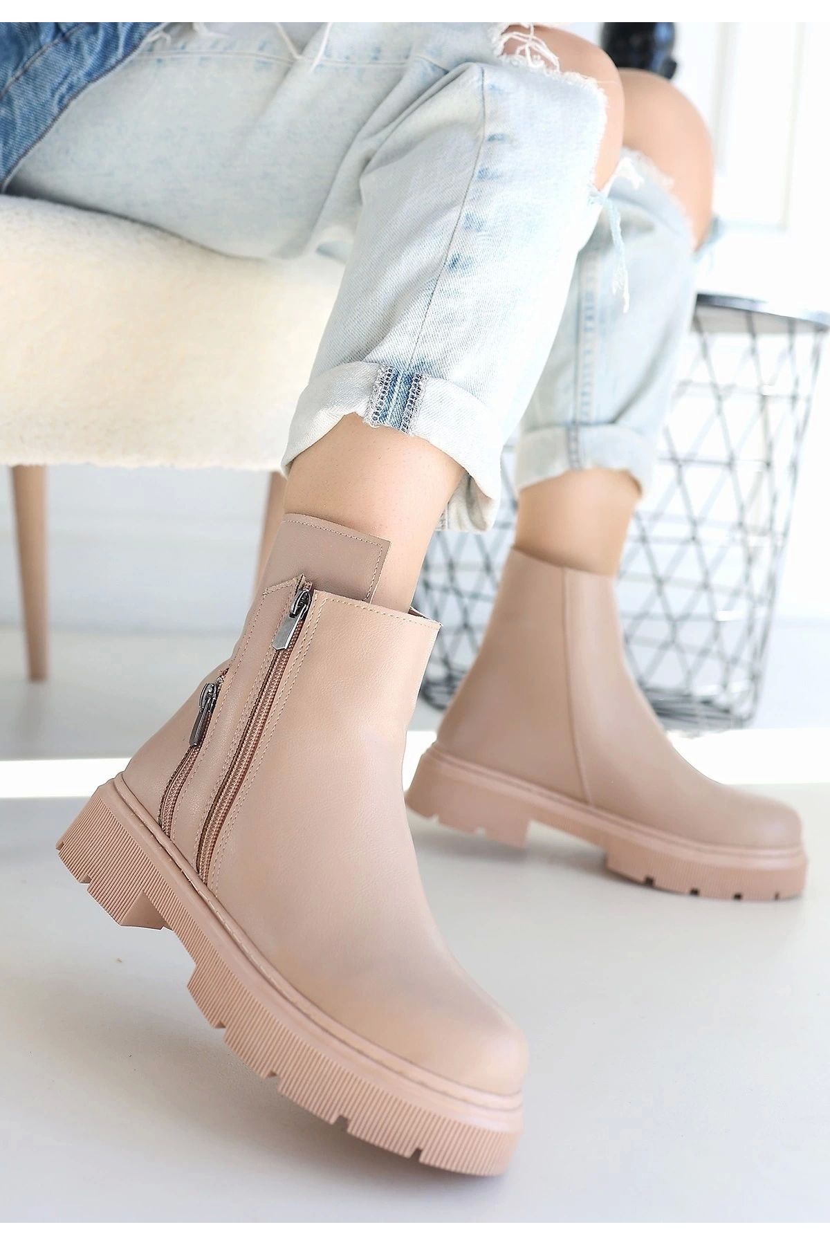 OurStyles Menta Nude Cilt Fermuar Aksesuarlı Bot