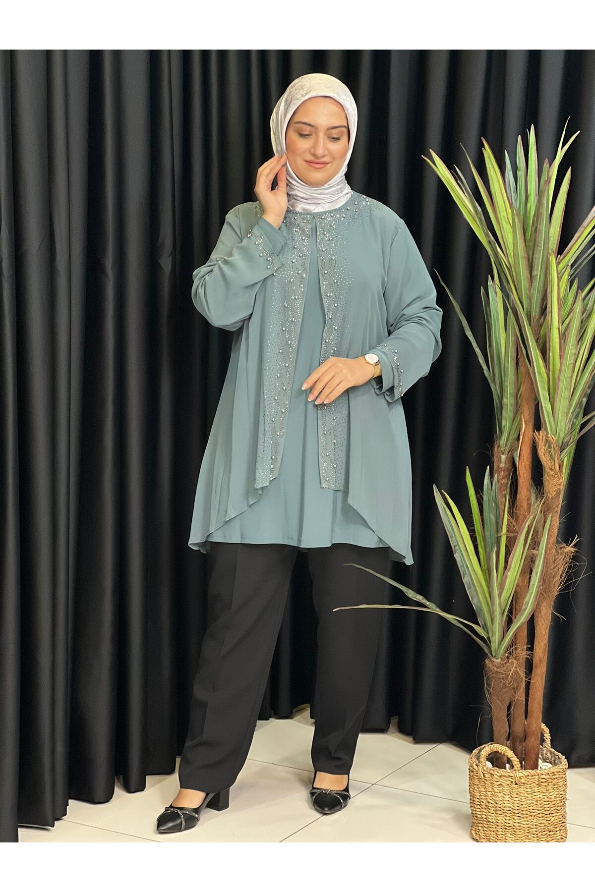 Butik büyük beden Önü Taşlı Şifon Tunik