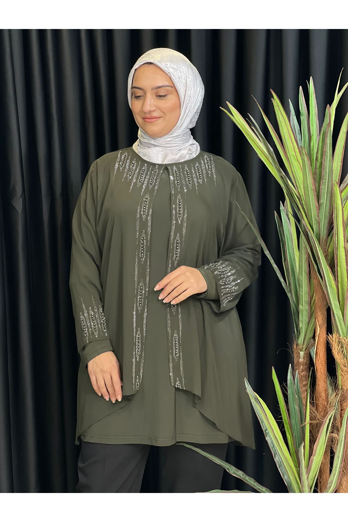 Butik büyük beden Önü Taşlı Şifon Tunik