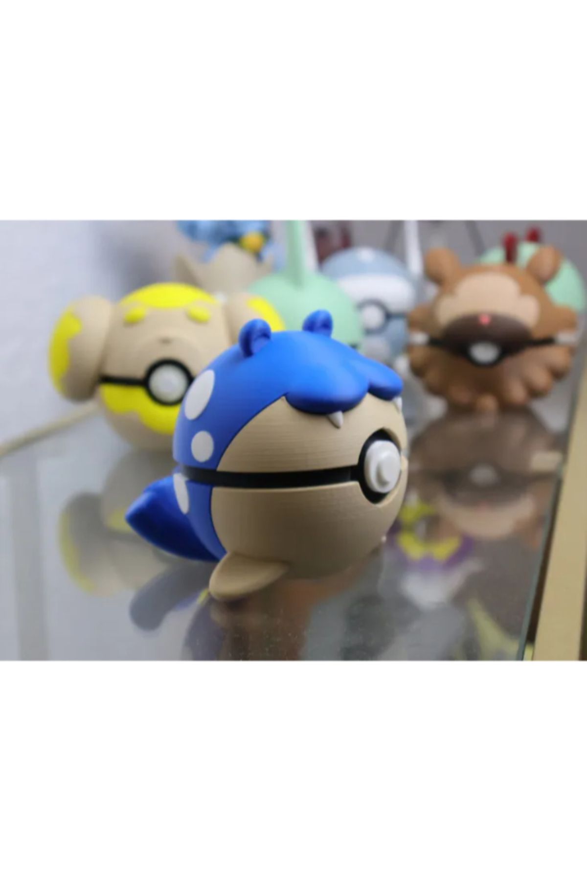 NOMOTHETIC Spheal Pokéball Figürü