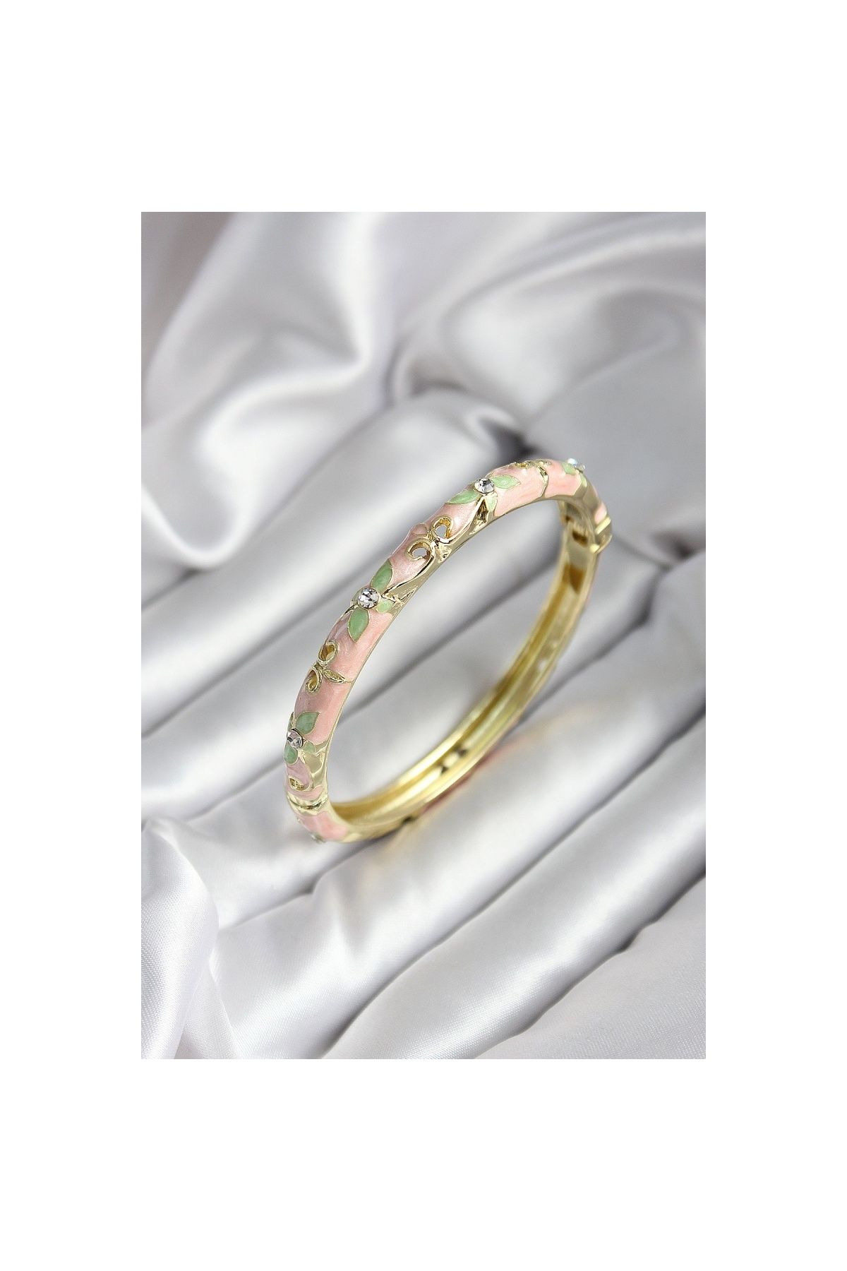 Findit Mineli Pirinç Pembe Çiçek Desenli Zirkon Taşlı Gold Renk Kadın Kelepçe