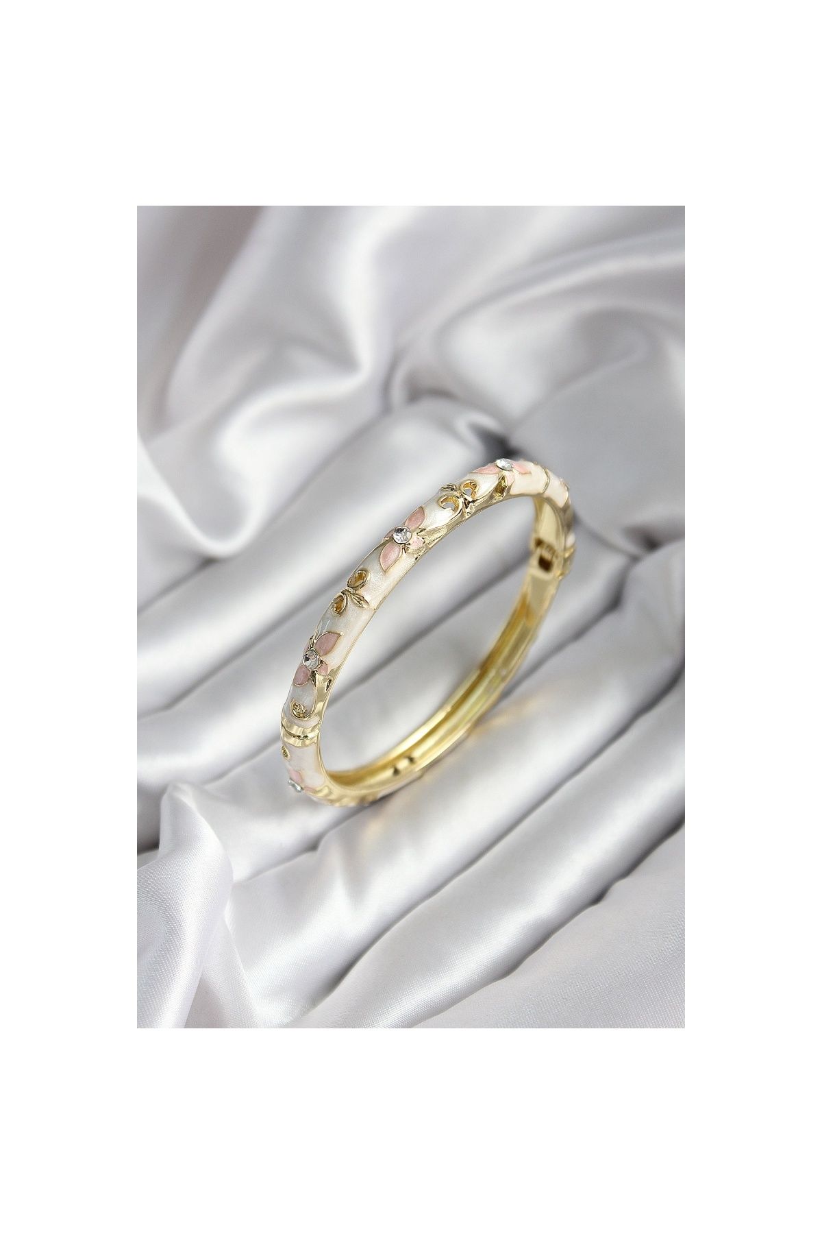 Findit Mineli Pirinç Çiçek Desenli Zirkon Taşlı Gold Renk Kadın Kelepçe (çap 60 mm)