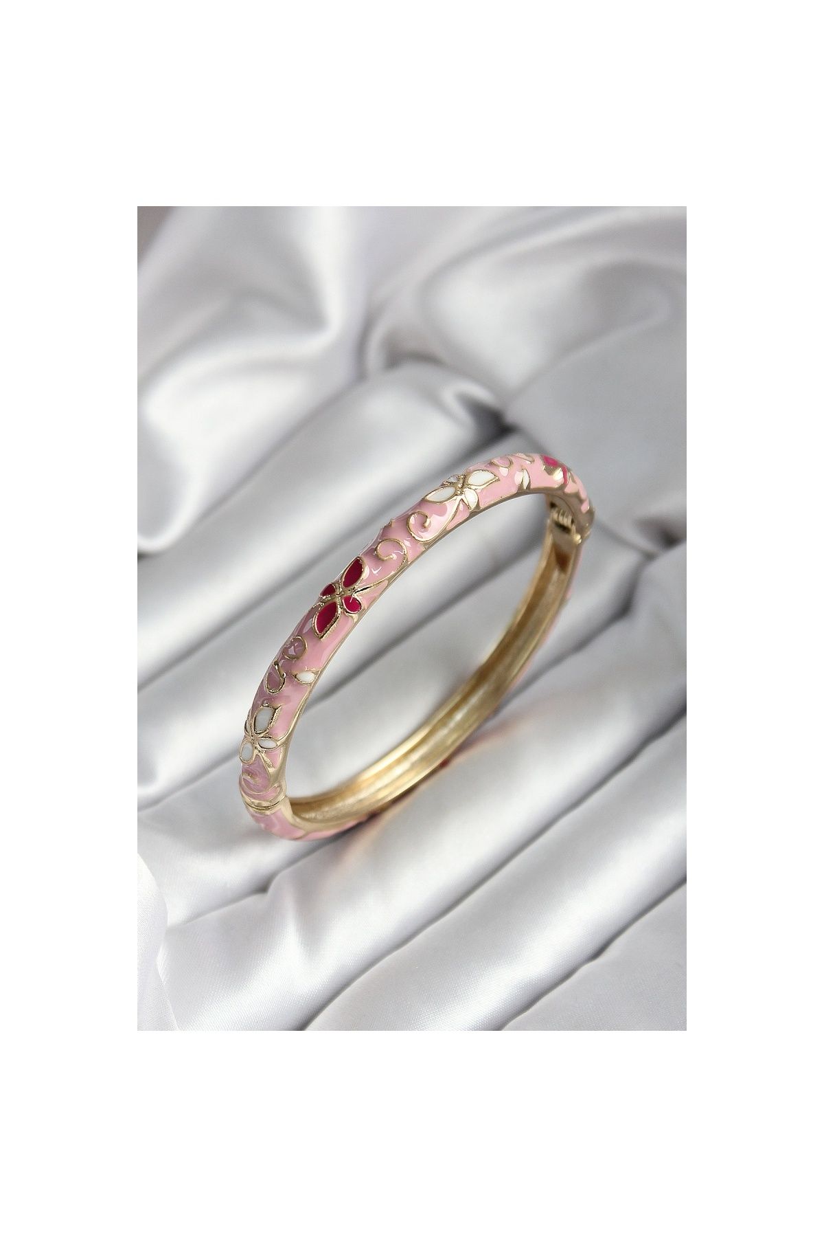Findit Mineli Pirinç Pembe Çiçek Desenli Gold Renk Kadın Kelepçe