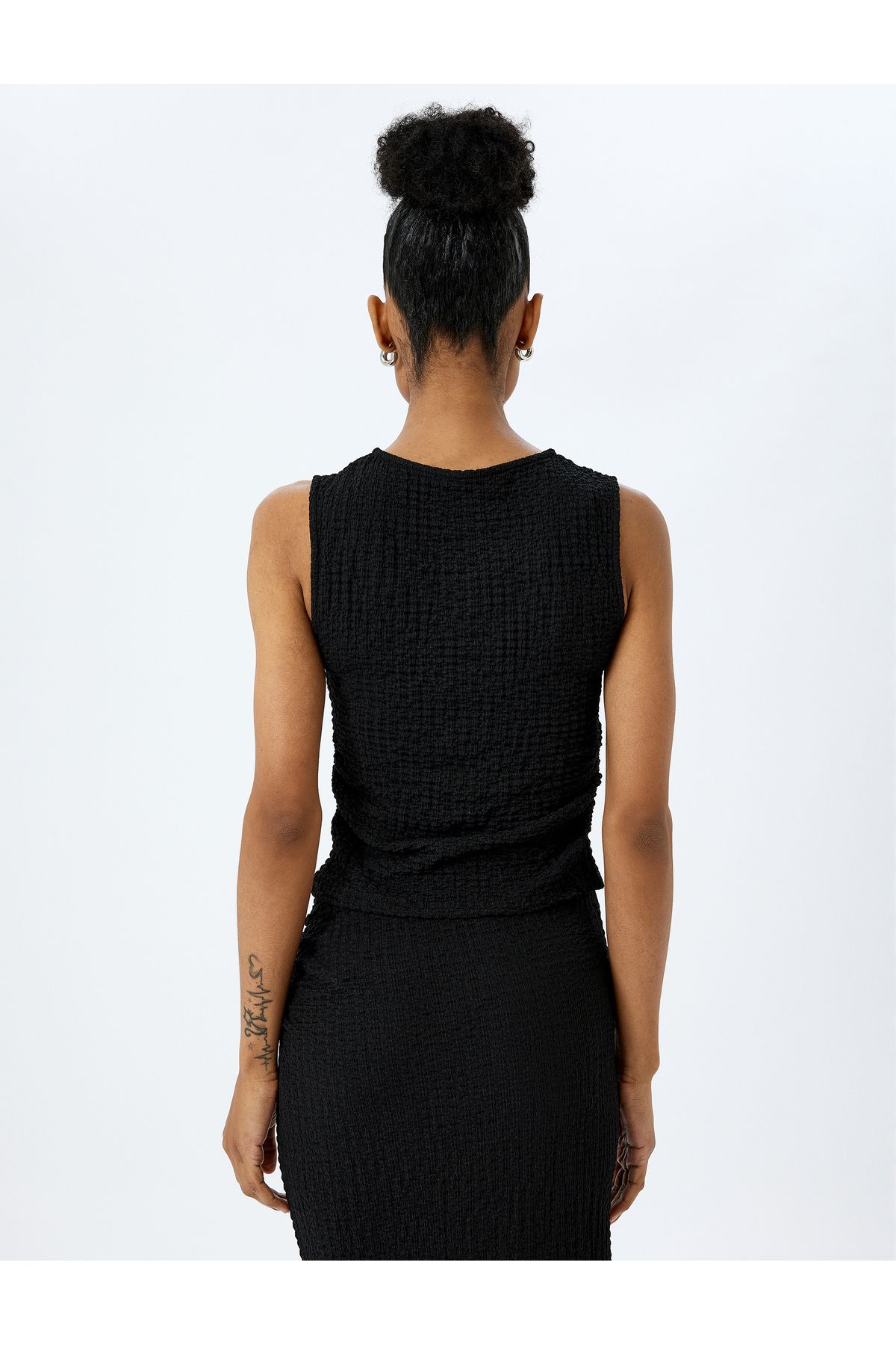 Koton-Black Sleeveless Blouse For Women 4