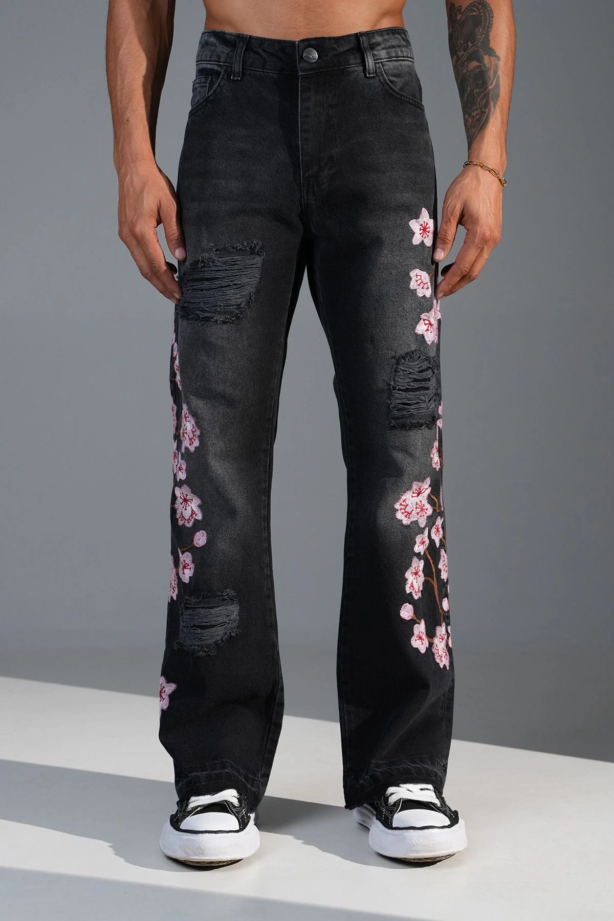 İkao Nakış Detaylı Regular Fit Flare Kot Pantolon