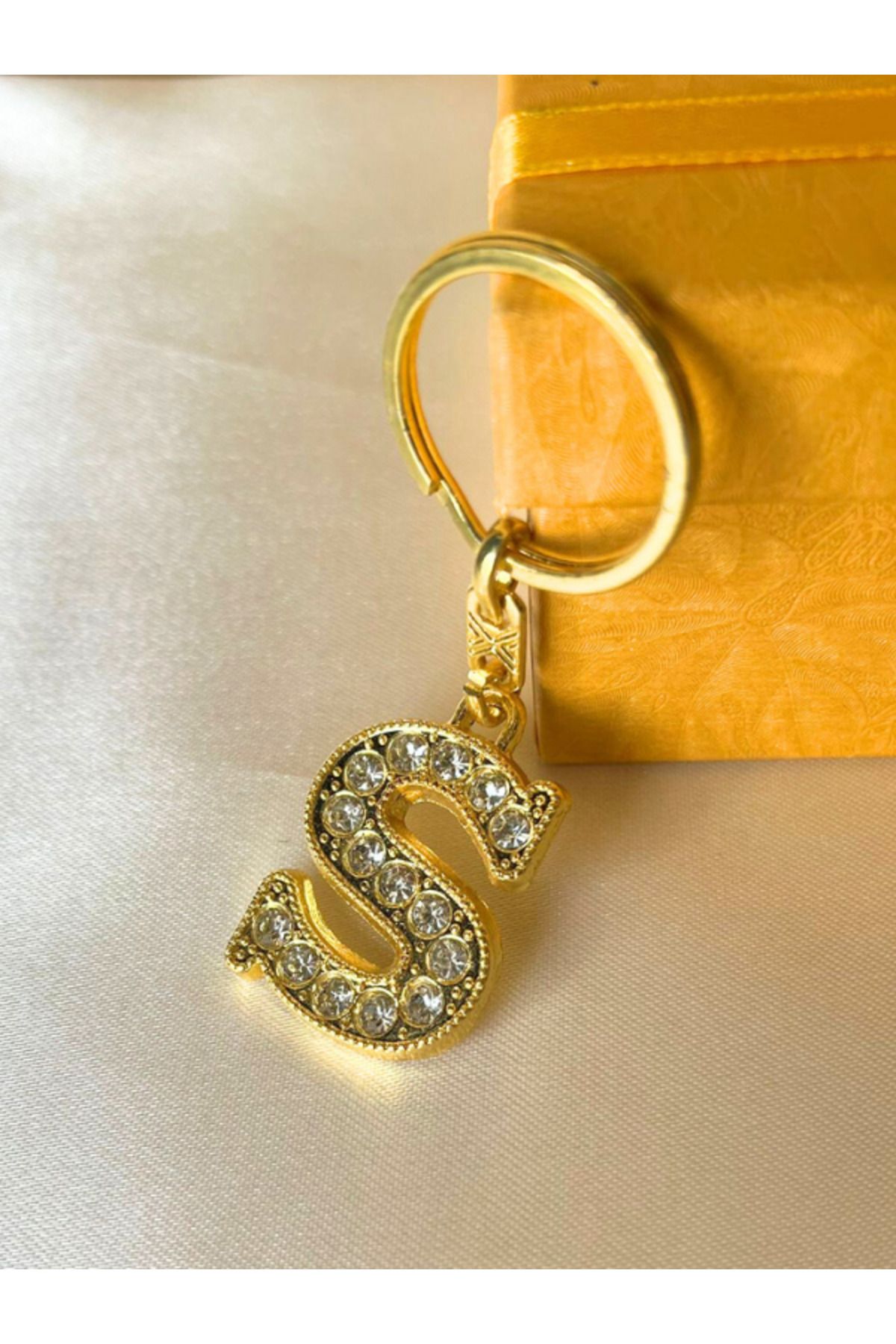 Tuana Trend KİŞİYE ÖZEL TAŞLI S HARFLİ ANAHTARLIK GOLD RENK