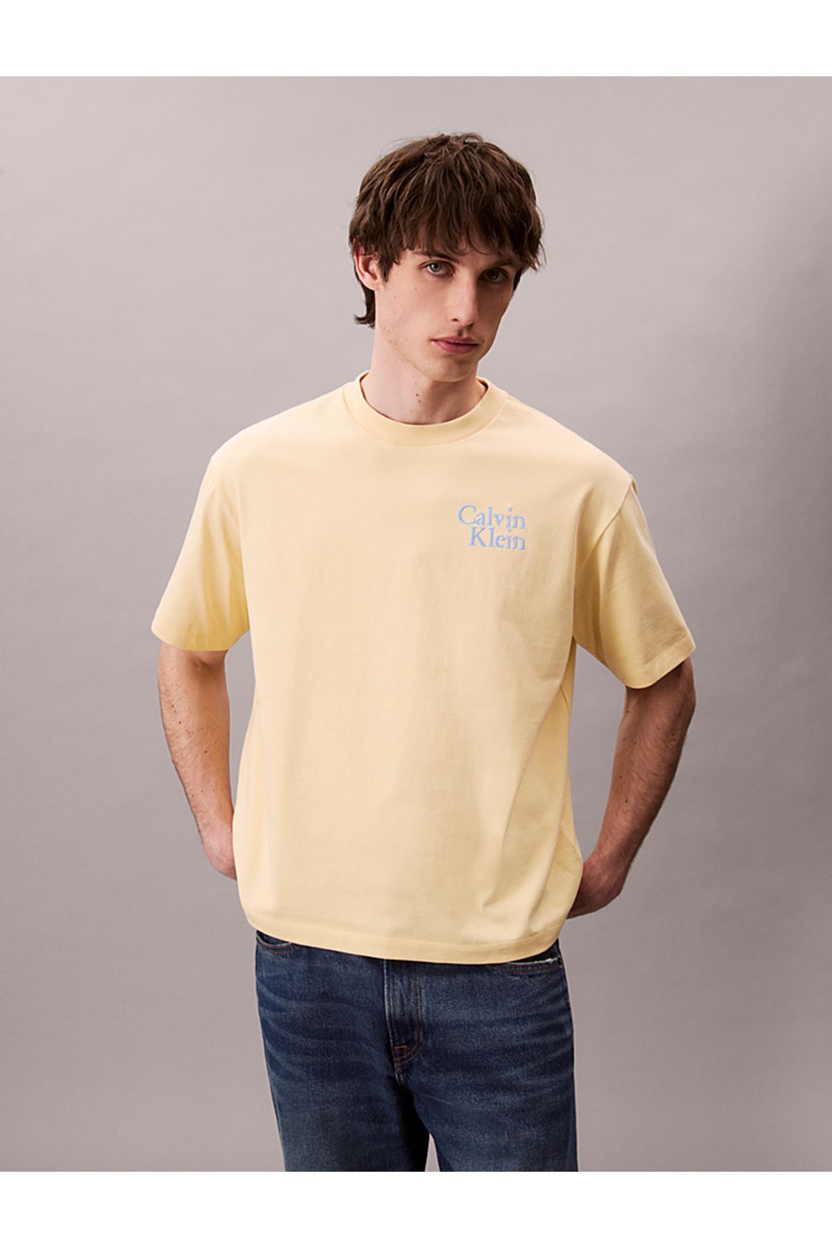 Calvin Klein Script Logo Graphic Relaxed T-Shirt