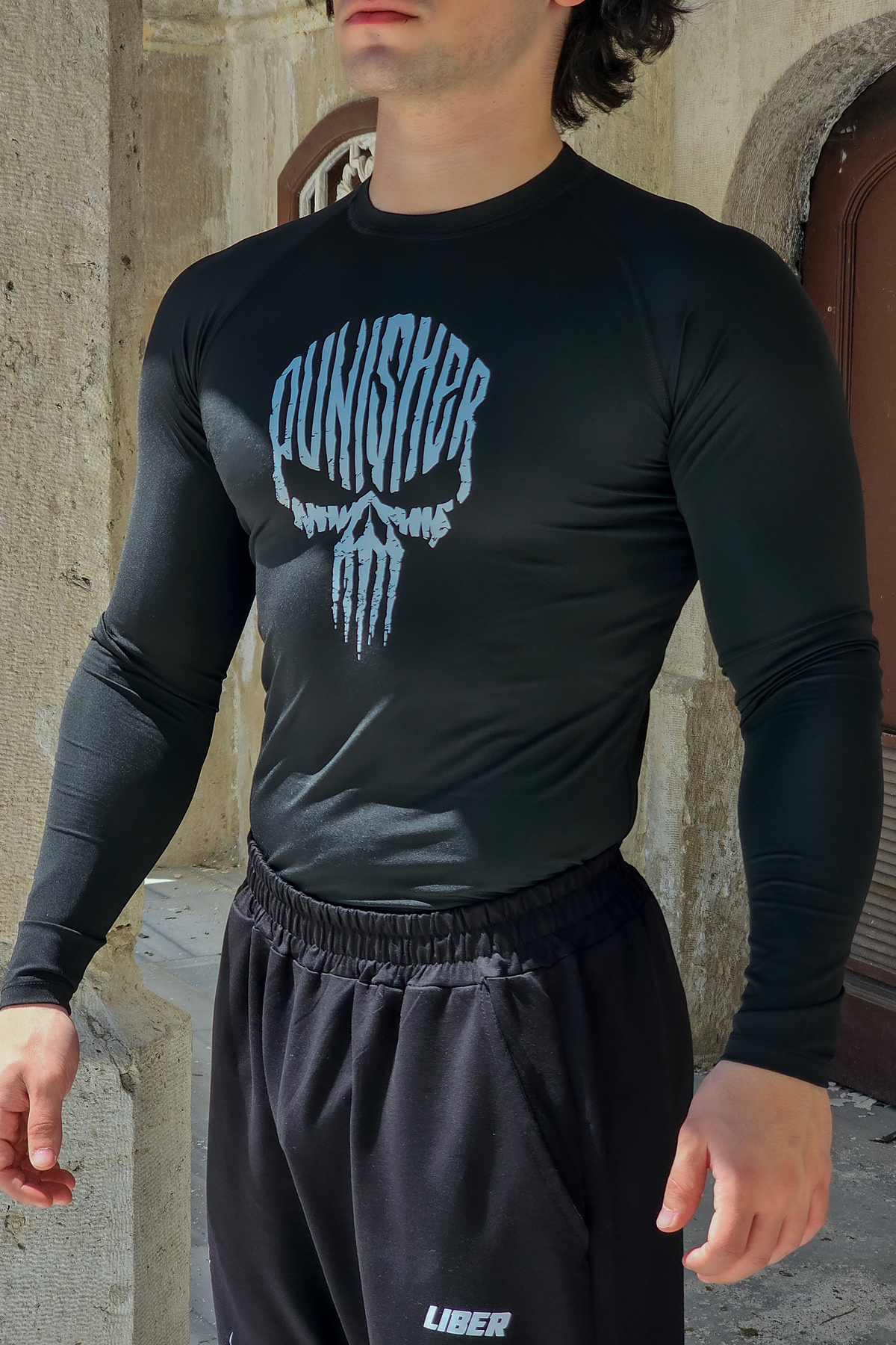 Punisher - Long Sleeve Compression T-shirt (BLACK)