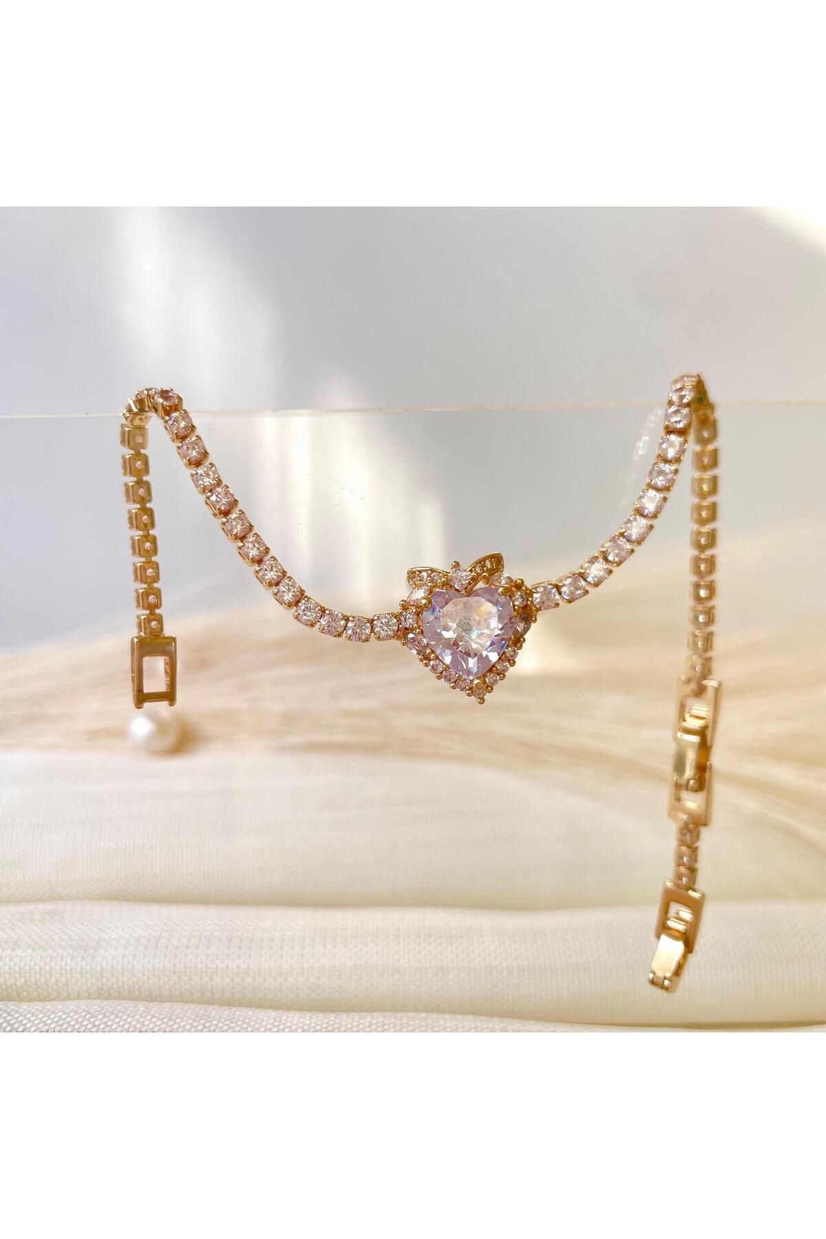 See Shine Accessory Gold Kalp Charm Su Yolu Bileklik, Zarif Fiyonk Zirkonyum Taş Bileklik
