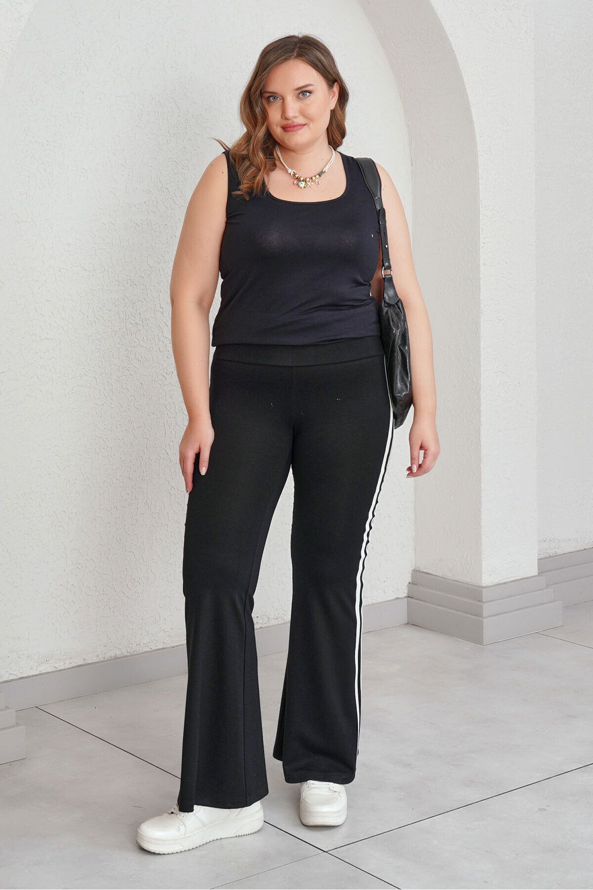 Büyük Moda YUMUŞAK DOKULU YANI ŞERİTLİ İSPANYOL TAYT PANTOLON