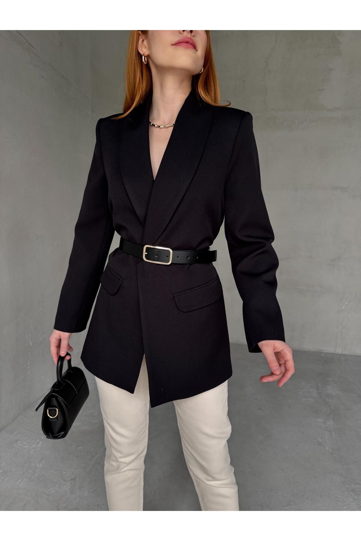Cappmoda CKT-12435 Siyah Leopar Astarlı Vatkalı Kruvaze Yaka Blazer Ceket