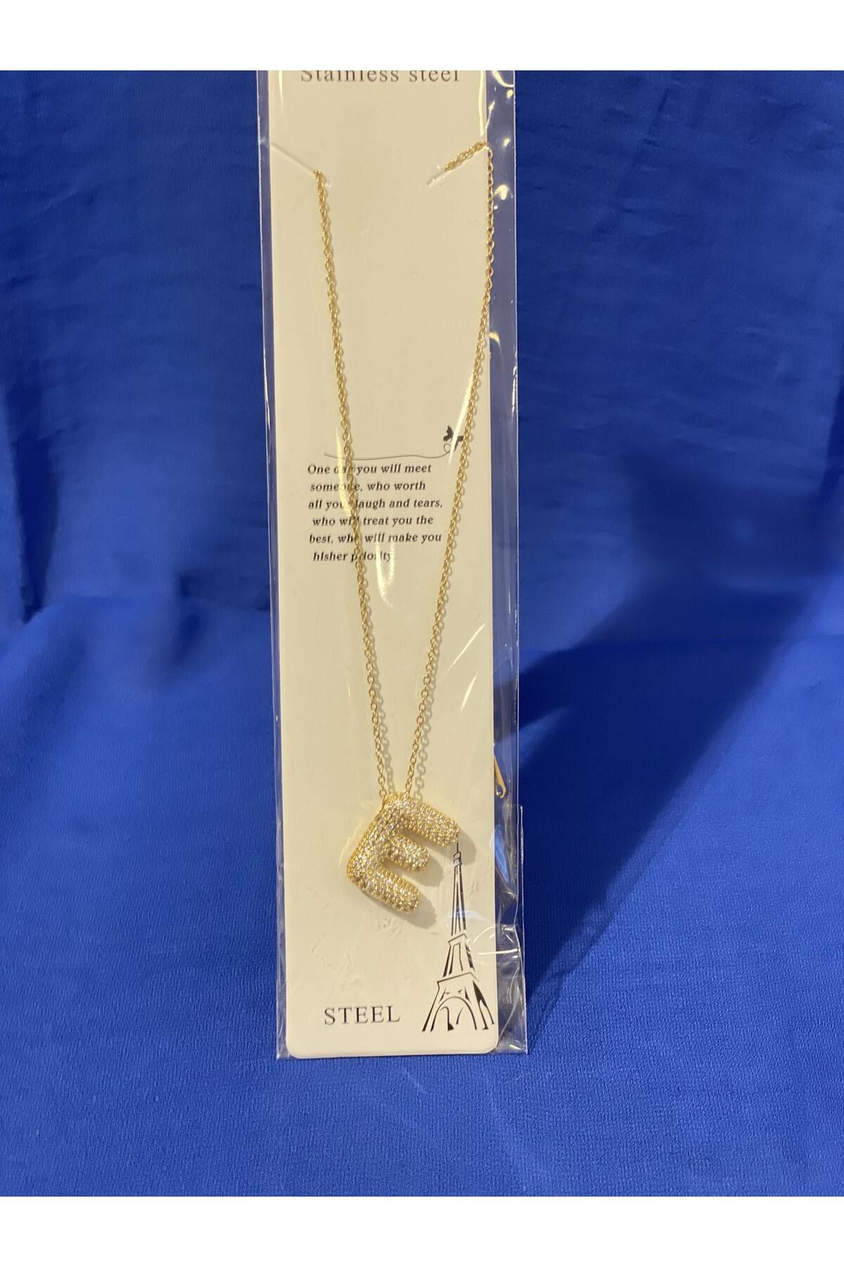 Perla Scarf & More Gold Kararmaz Paslanmaz harf Çelik Kolye