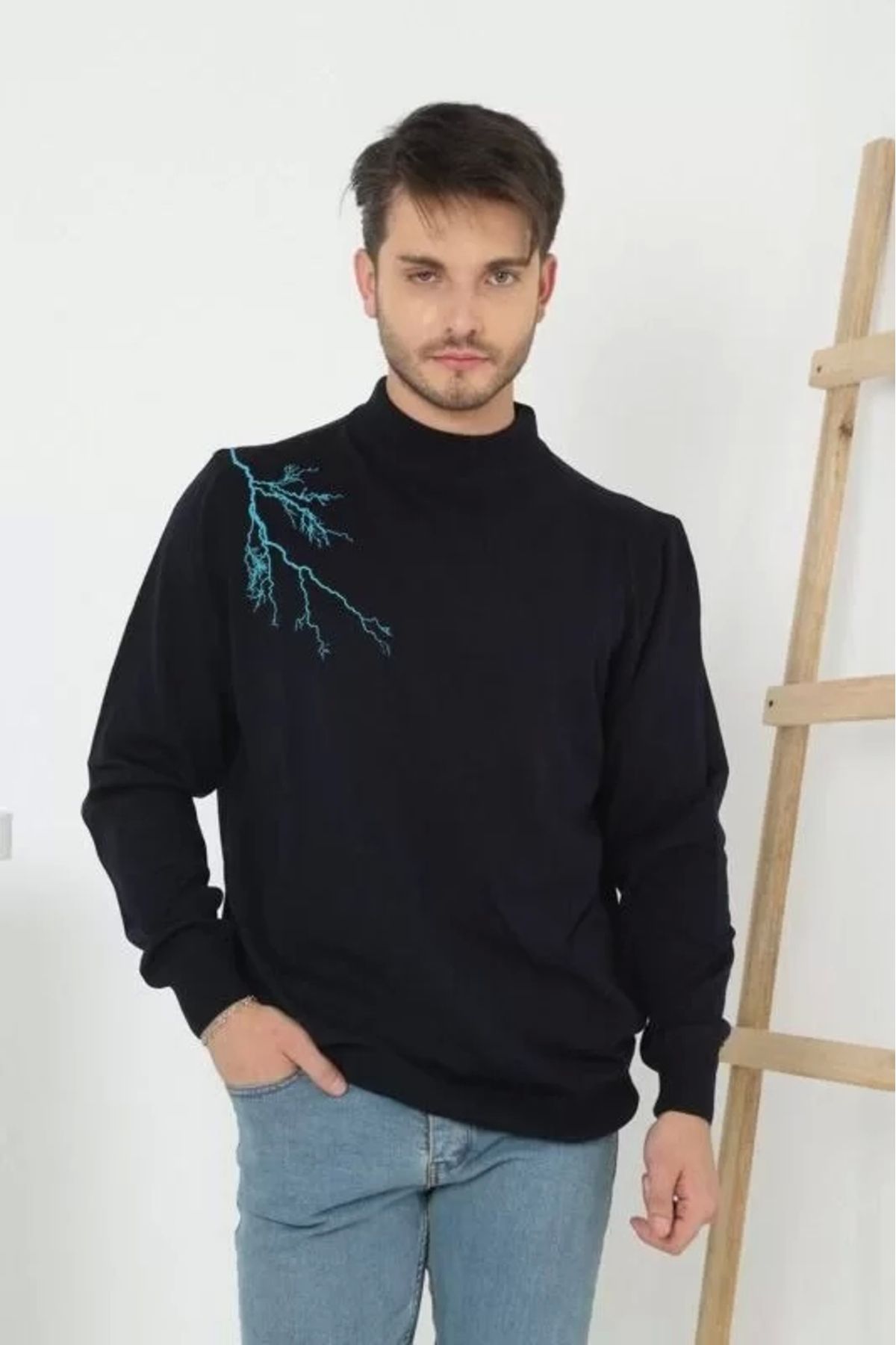 Robahood Unisex Yarım Boğazlı Baskılı Dokuma Triko - Siyah