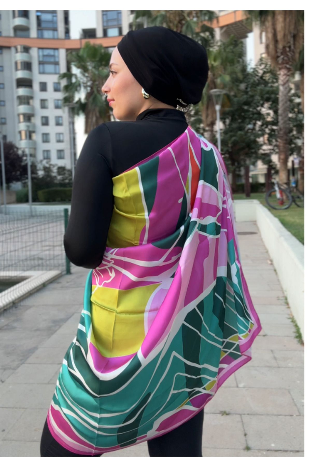 QYMOS PRIVE Pembe Desenli İç Göstermeyen Şifon Saten Etek Pareo 145*95cm