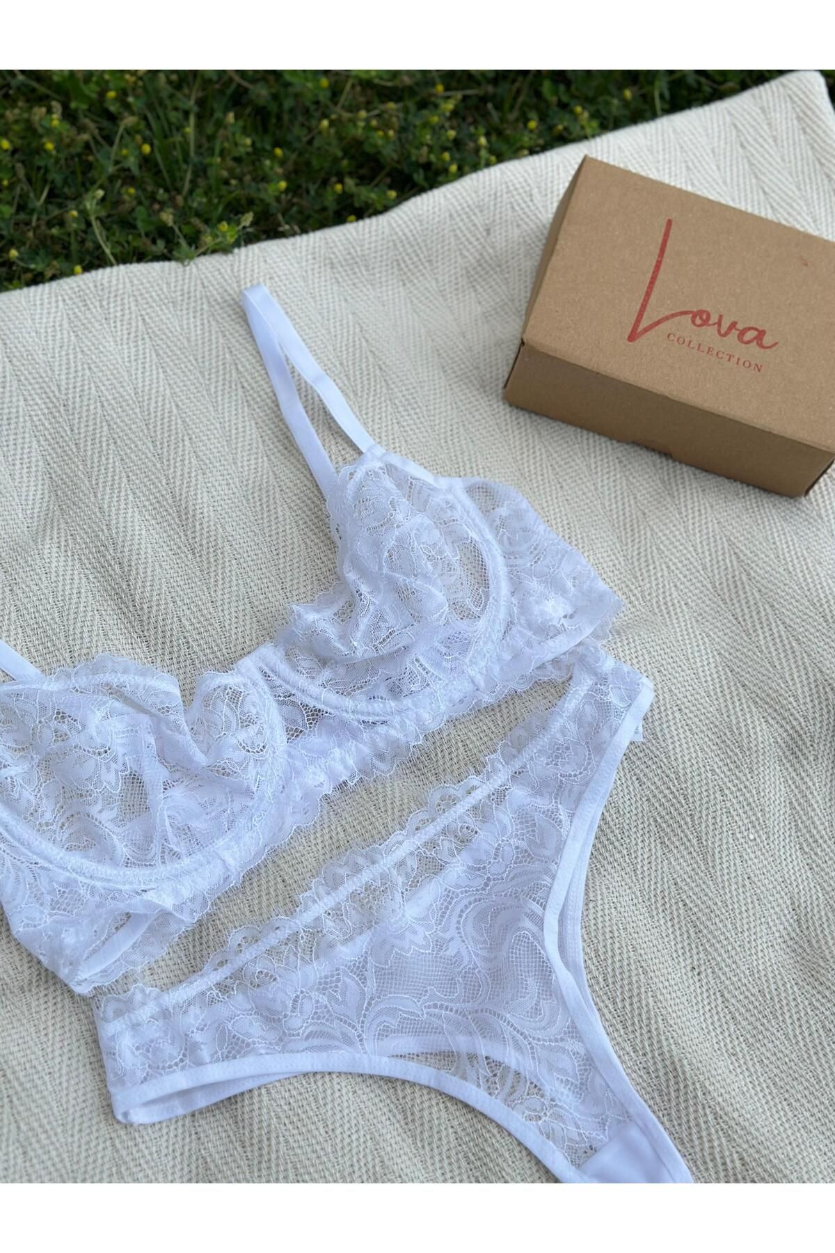Lova Collection Elena Beyaz Dantelli Bralet Takım