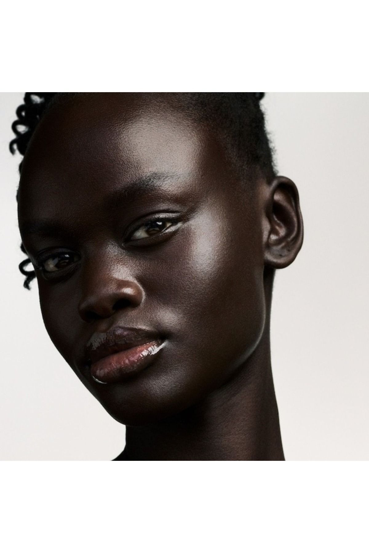 FENTY BEAUTY-Eaze Drop Stick Foundation 25 – Blur + Smooth Tint Stick, Deep Neutral Undertone – 9G 2