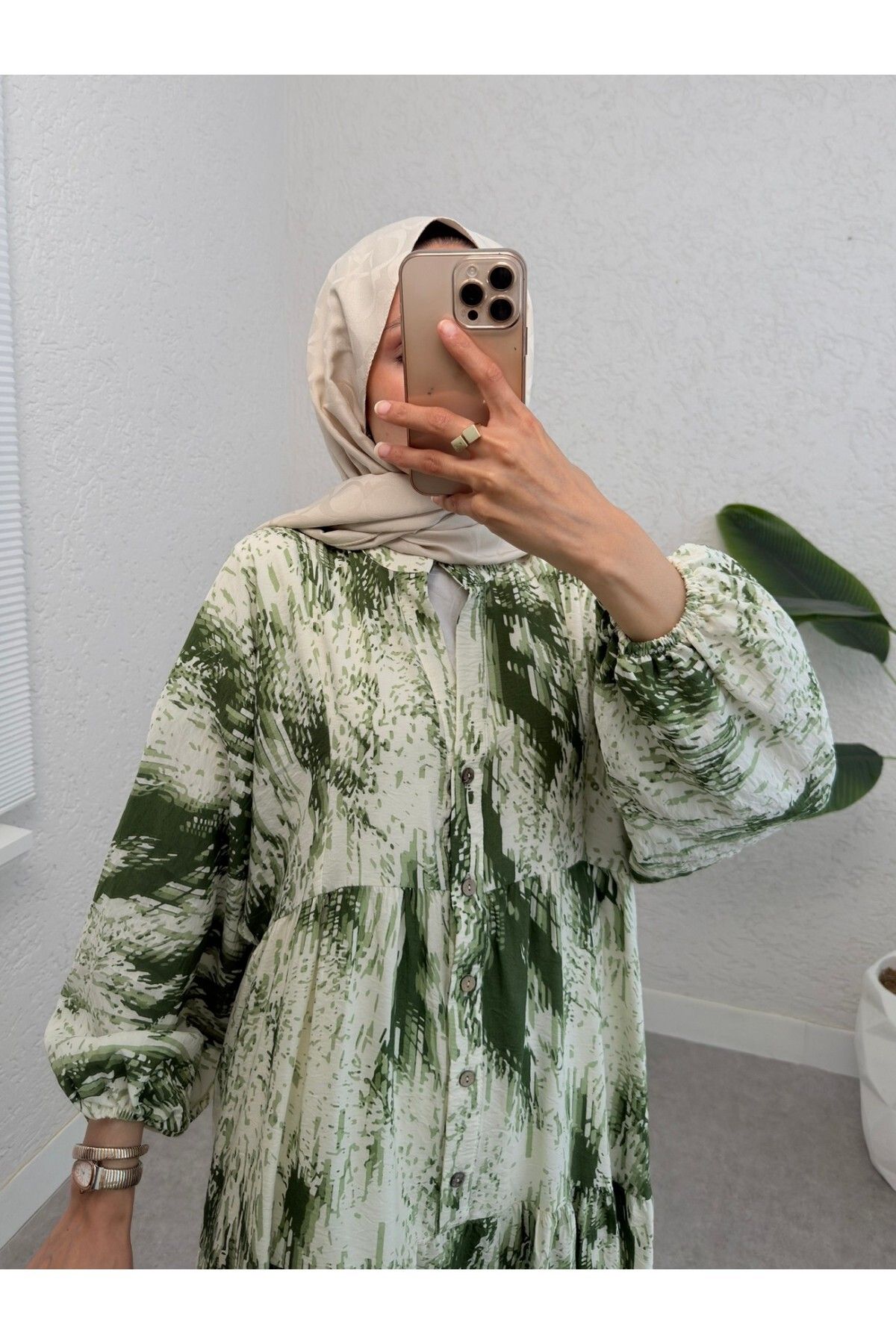 Modamorfo-Half Button Mixed Pattern Sleeve Elastic Dress -Khaki 2
