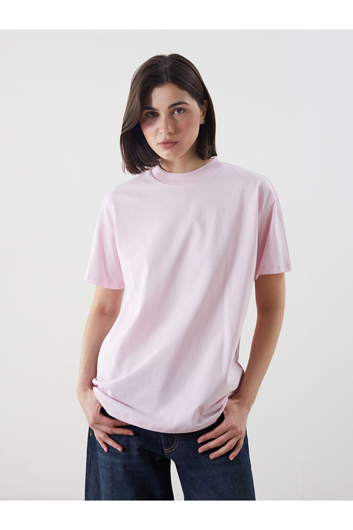 LC Waikiki LCW Modest Pembe Dik Yaka Kadın Tişört S5O045Z8NVY25