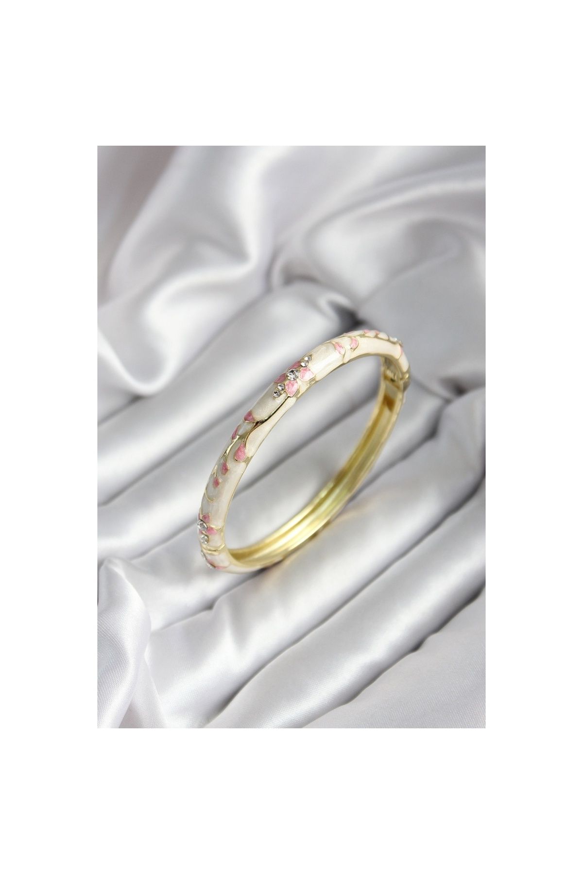 Findit Mineli Pirinç Bej Çiçek Desenli Zirkon Taşlı Gold Renk Kadın Kelepçe (çap 60 mm)