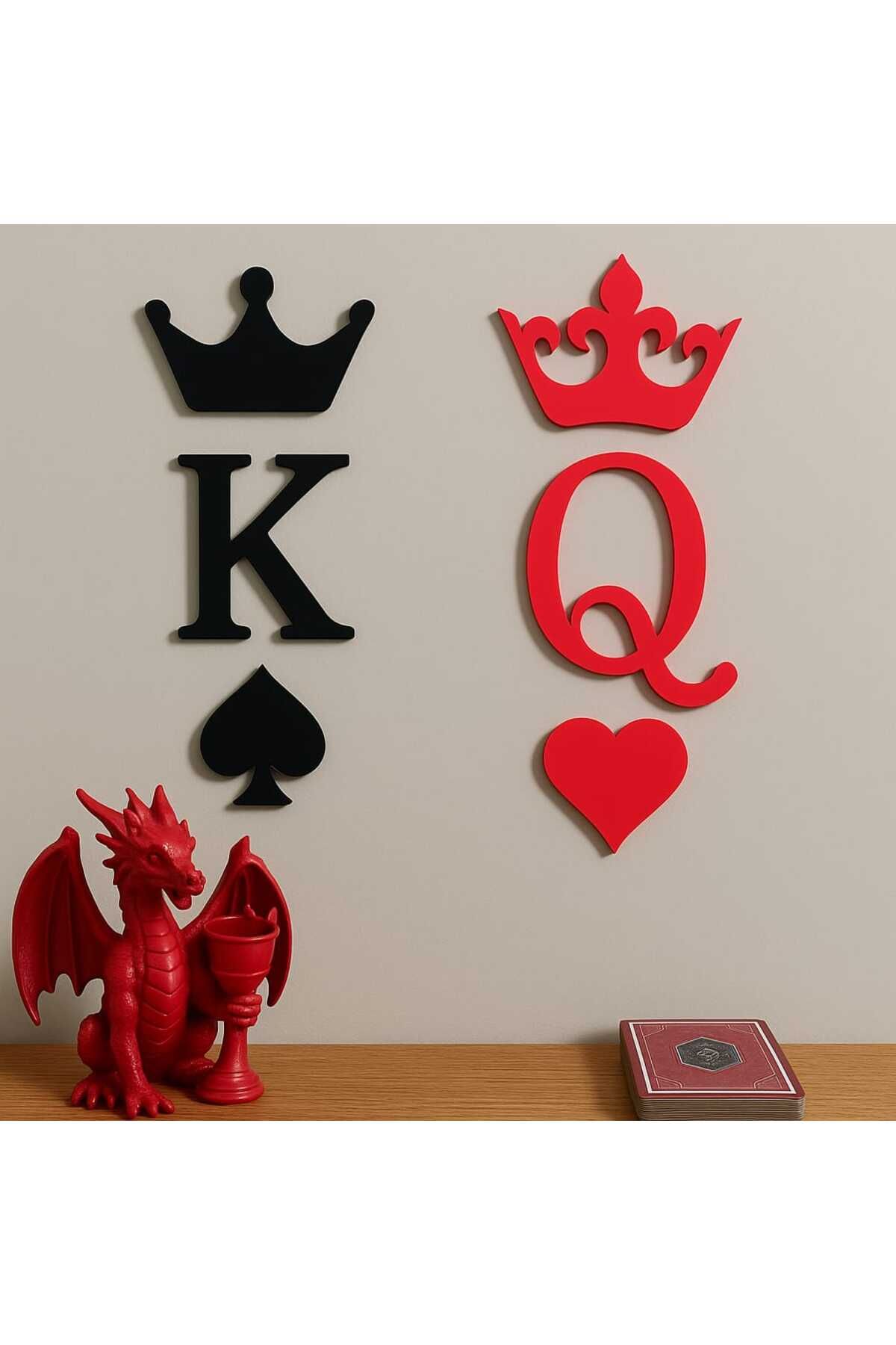 Dropcek eticaret Modern Dekoratif & Queen Harfli Oyun Kartı Temalı Duvar Süsü Seti