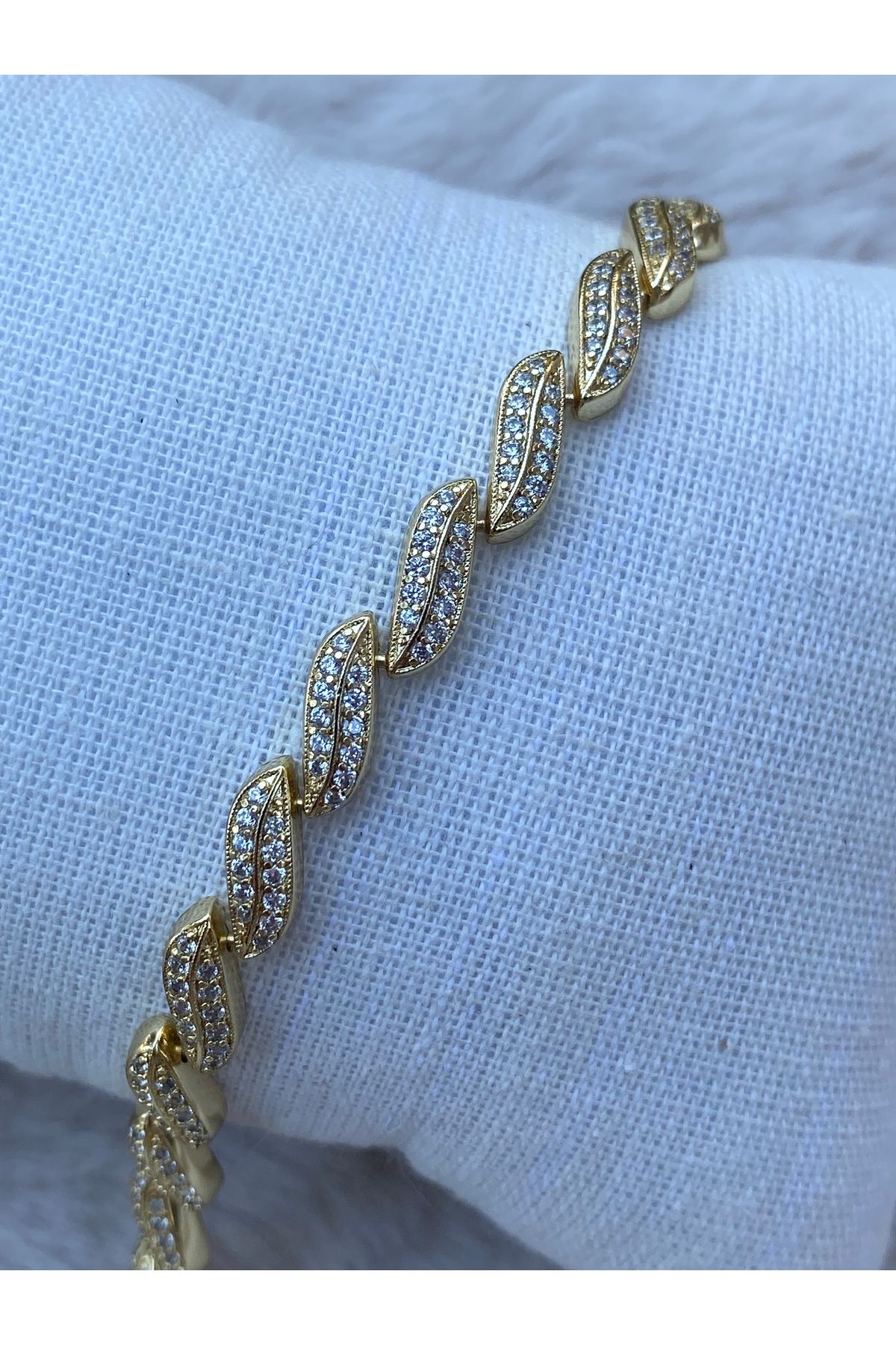 BEKLEMİN TAKILARI XUPİNG 14K ViENNA DROP BİLEKLİK (18 cm +2 cm uzatma eki)