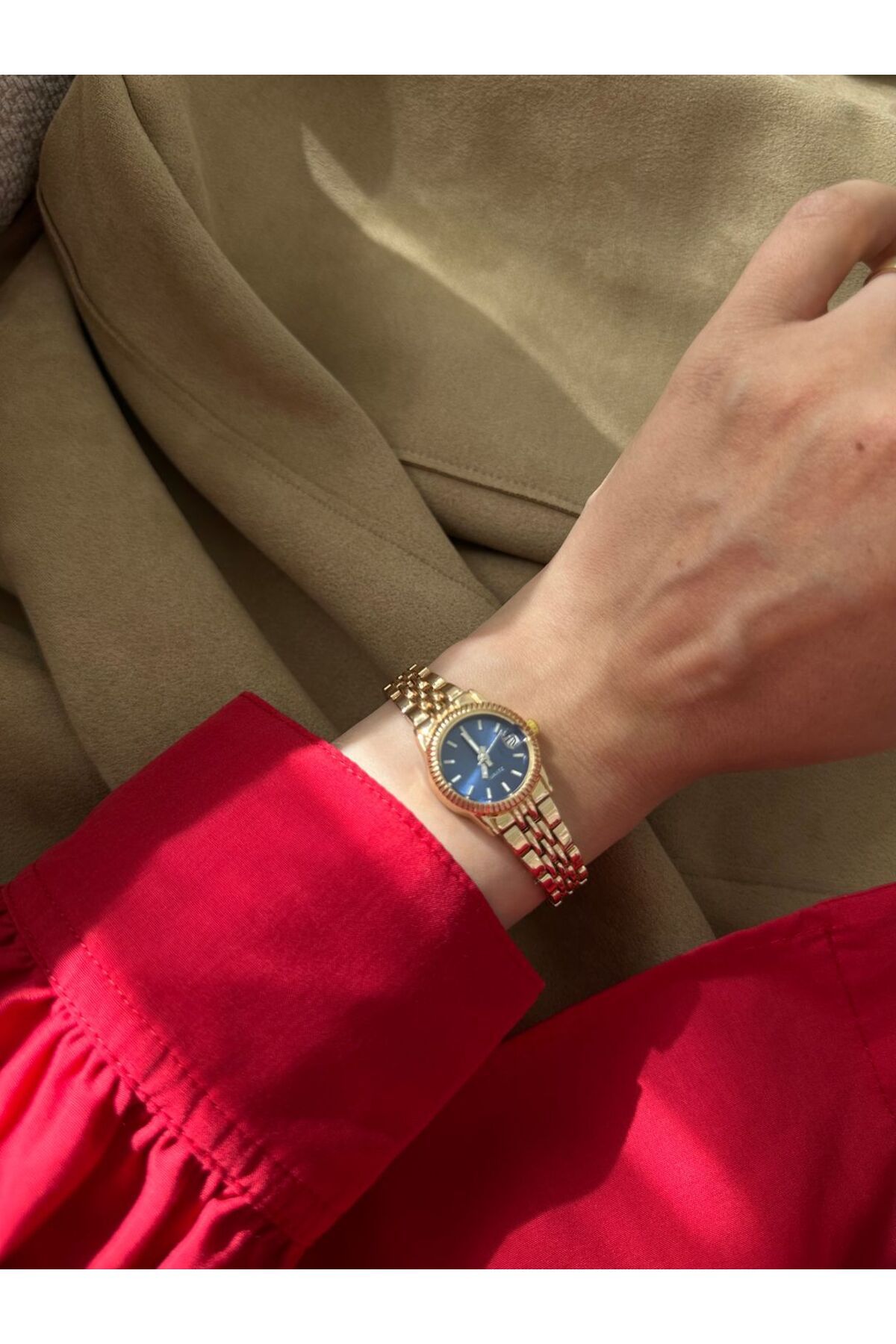 MERW Adrina Model Gold Mavi Renk Metal Kordon Vintage Seri Kadın Kol Saati