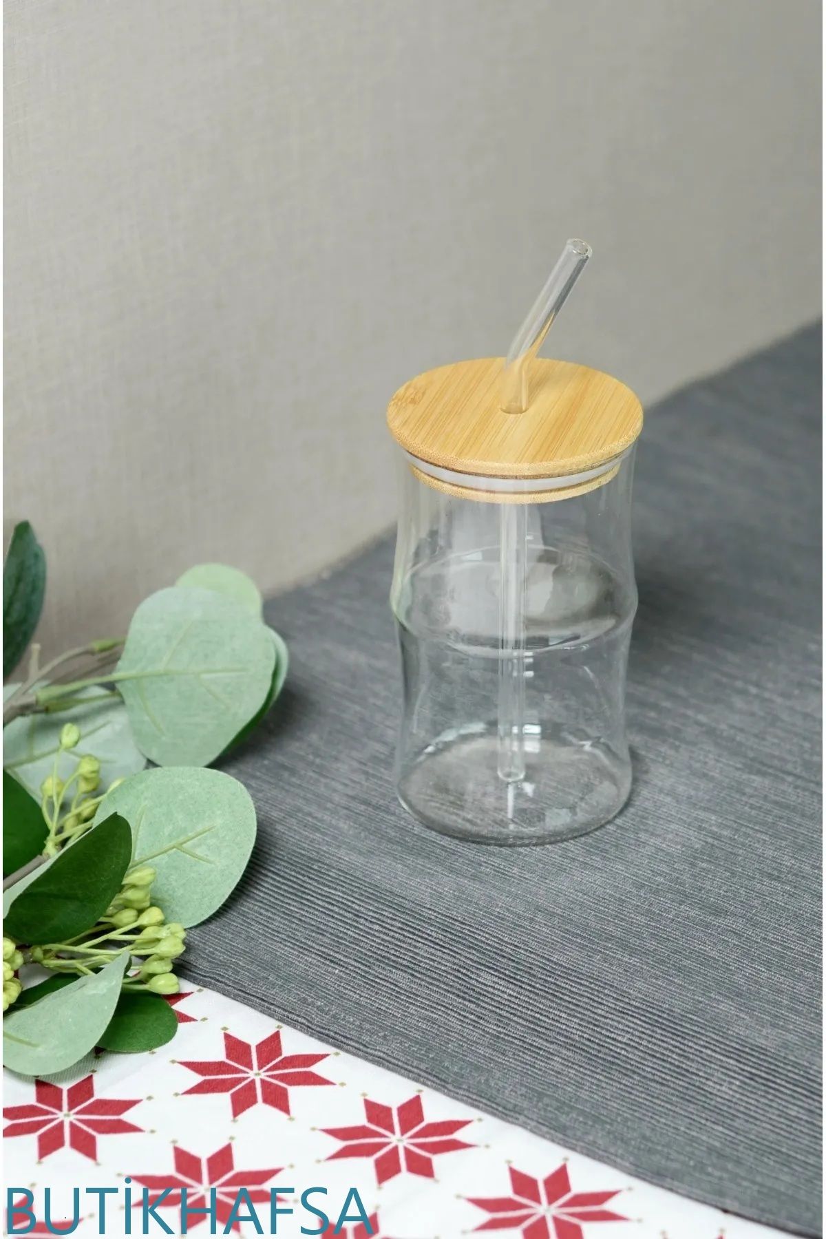 BUTİKHAFSA Bambu Kapaklı Pipetli Borosilikat Kahve Sunum Bardağı Isı Dayanıklı Bardak (550 ML) Berry