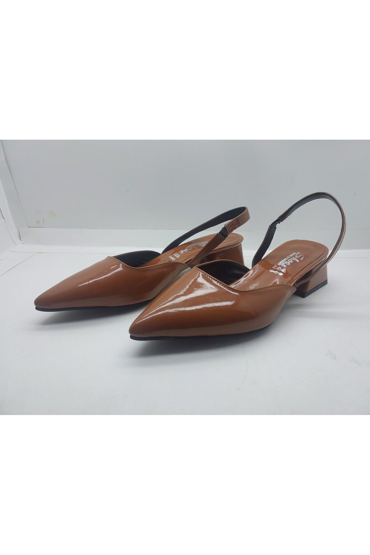emela kids shoes Blush taba rugan Mat Deri Sivri Burunlu Kısa Blok Topuklu Kadın Ayakkabı