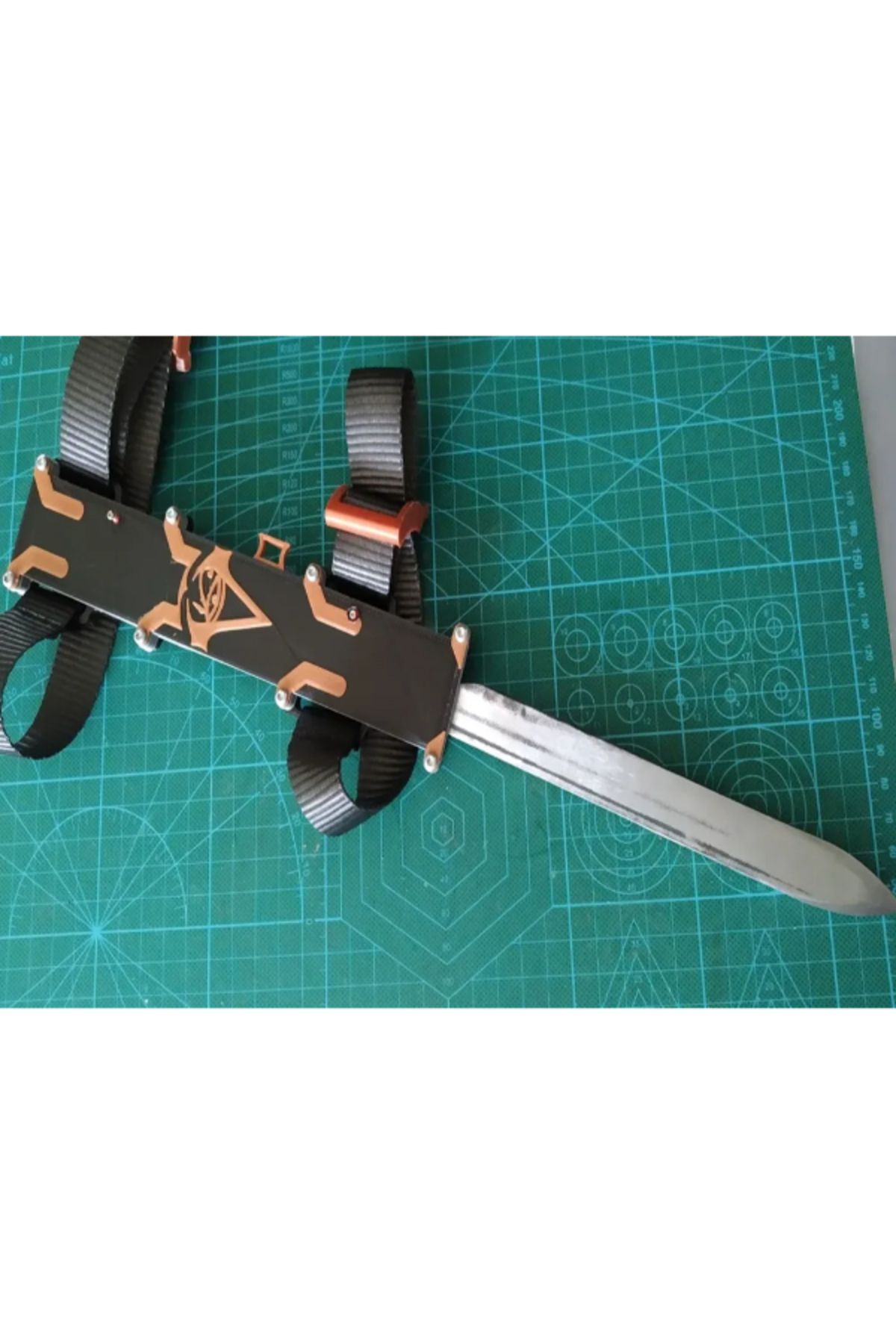 NOMOTHETIC Assassin's Creed Gizli Bıçak – Çift Hareketli Dekoratif Model