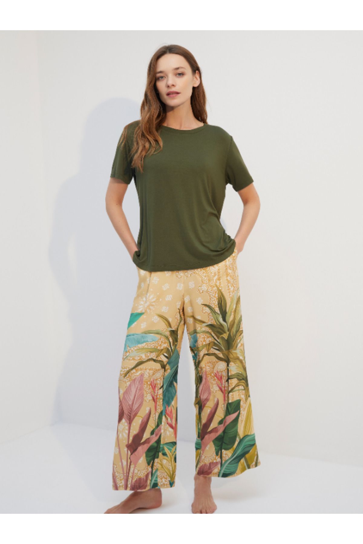 BONJOUR MADAME Viskon Tshirt Pantolon Pijama Takım BJM-1729 Çok Renkli