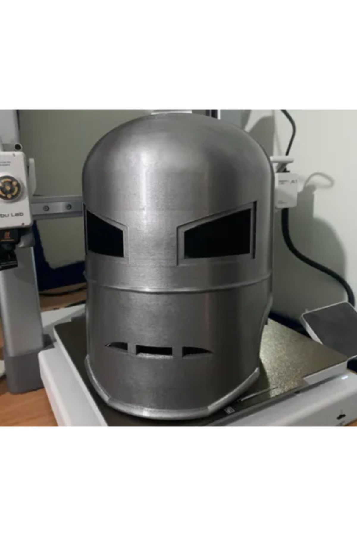 NOMOTHETIC Mk. 1 Iron Man Kask Modeli – Koleksiyonluk ve Dekoratif