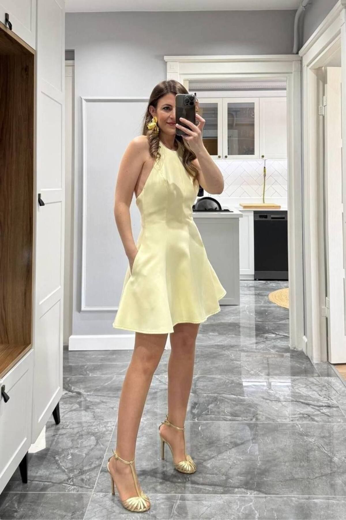 Hotfashion HALTER YAKA VOLANLI KISA ELBİSE