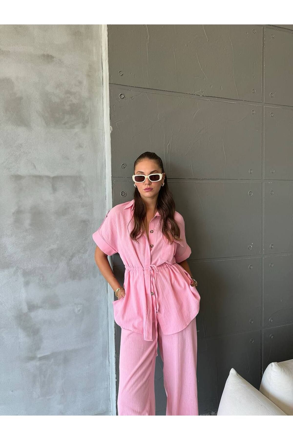 Khloe BELİ BÜZGÜLÜ CEPLİ KISA KOLLU GÖMLEK TAKIM