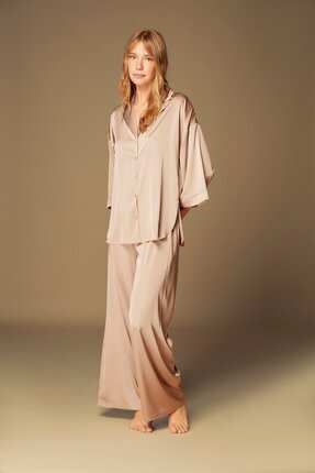 BONJOUR MADAME Saten Düğme Detaylı Gömlek Yaka Pijama Takım 2'li Set 1528 Vizon