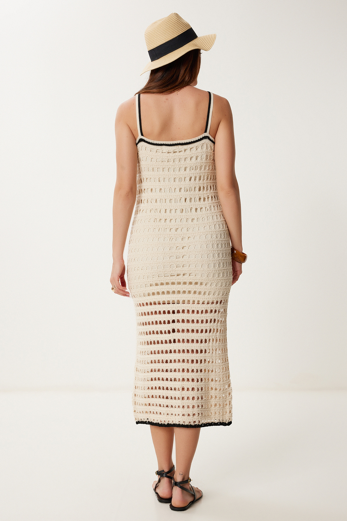 Happiness İstanbul  Kadın Krem Askılı Ajurlu Yazlık Triko Elbise US00984 - Görsel 5