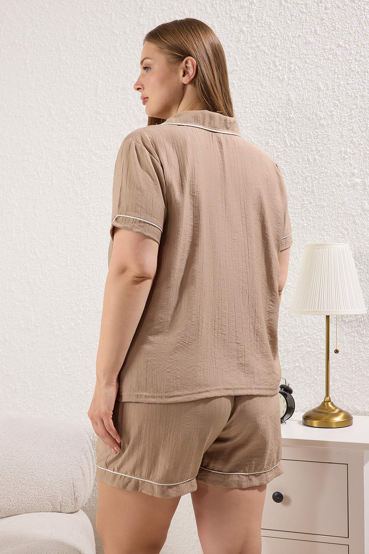 Trendyol Curve-Mink Shirt Collar Piping Textured Woven Pajama Set Tbbss25Ai00084 4